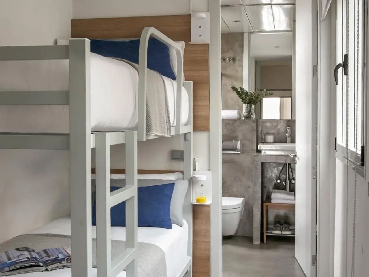 Bedroom, Bunk Bed in Eric Vökel Boutique Apartments - Madrid Suites