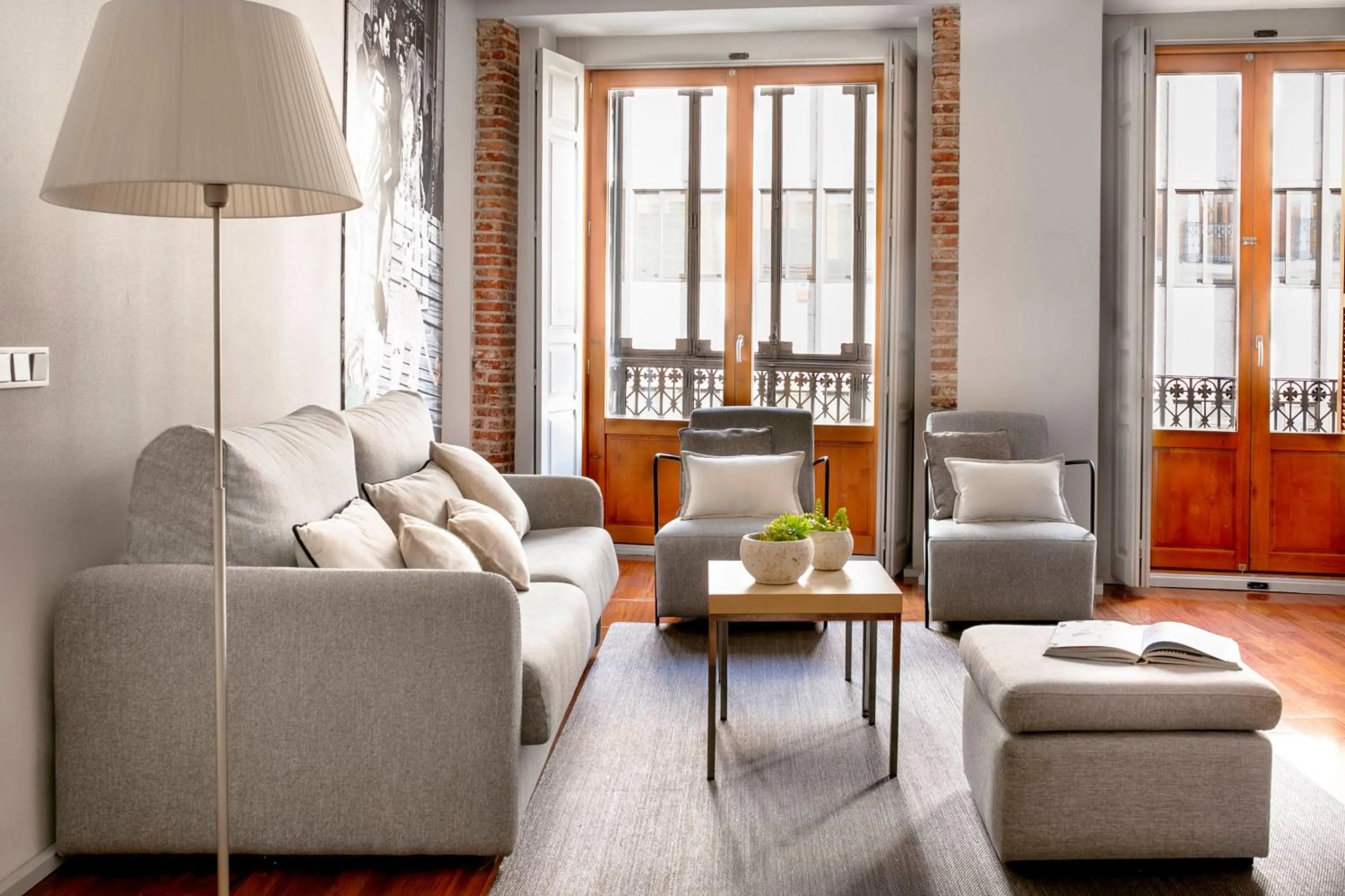 Seating area in Eric Vökel Boutique Apartments - Madrid Suites