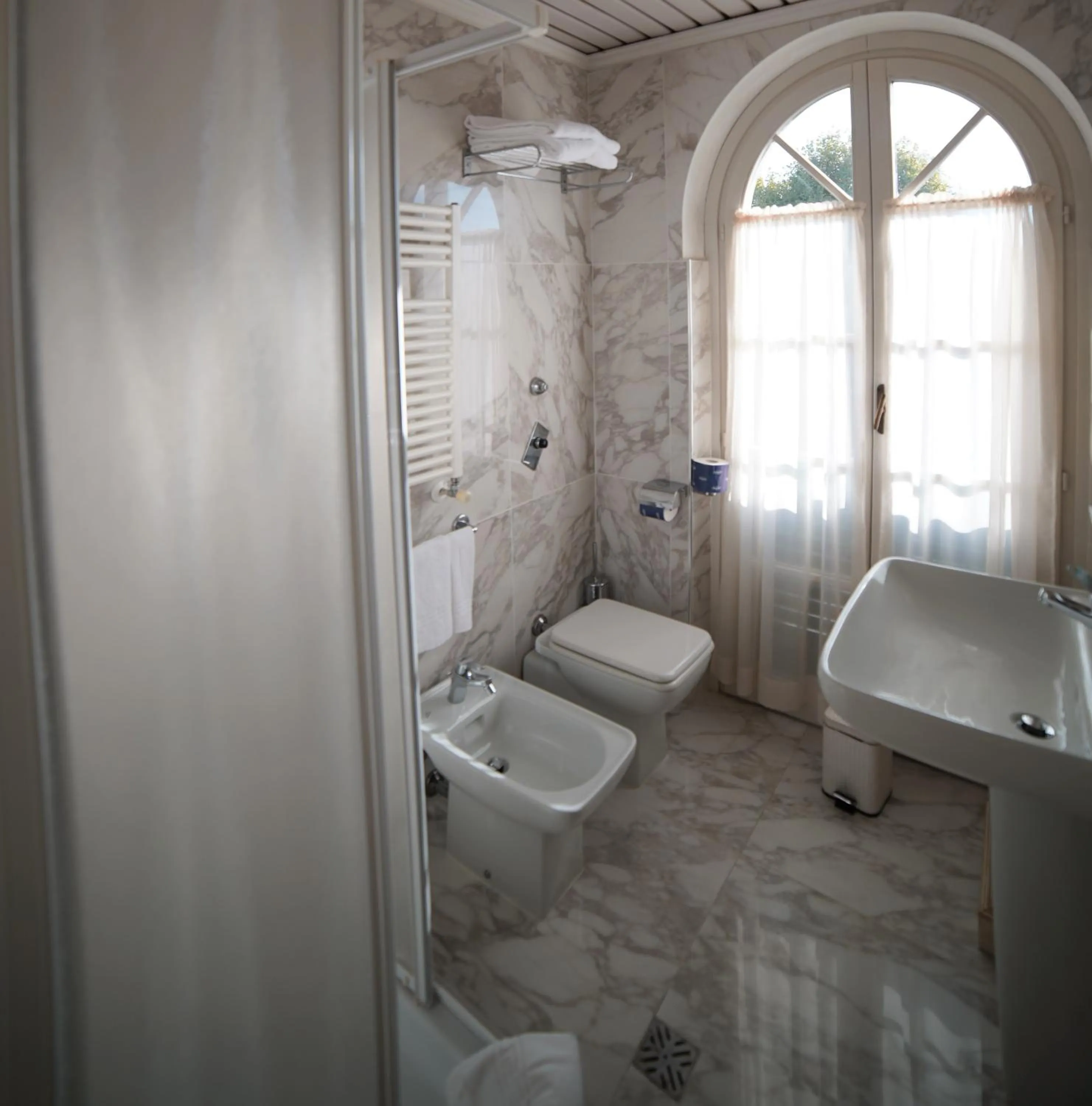 Bathroom in Hotel Goya