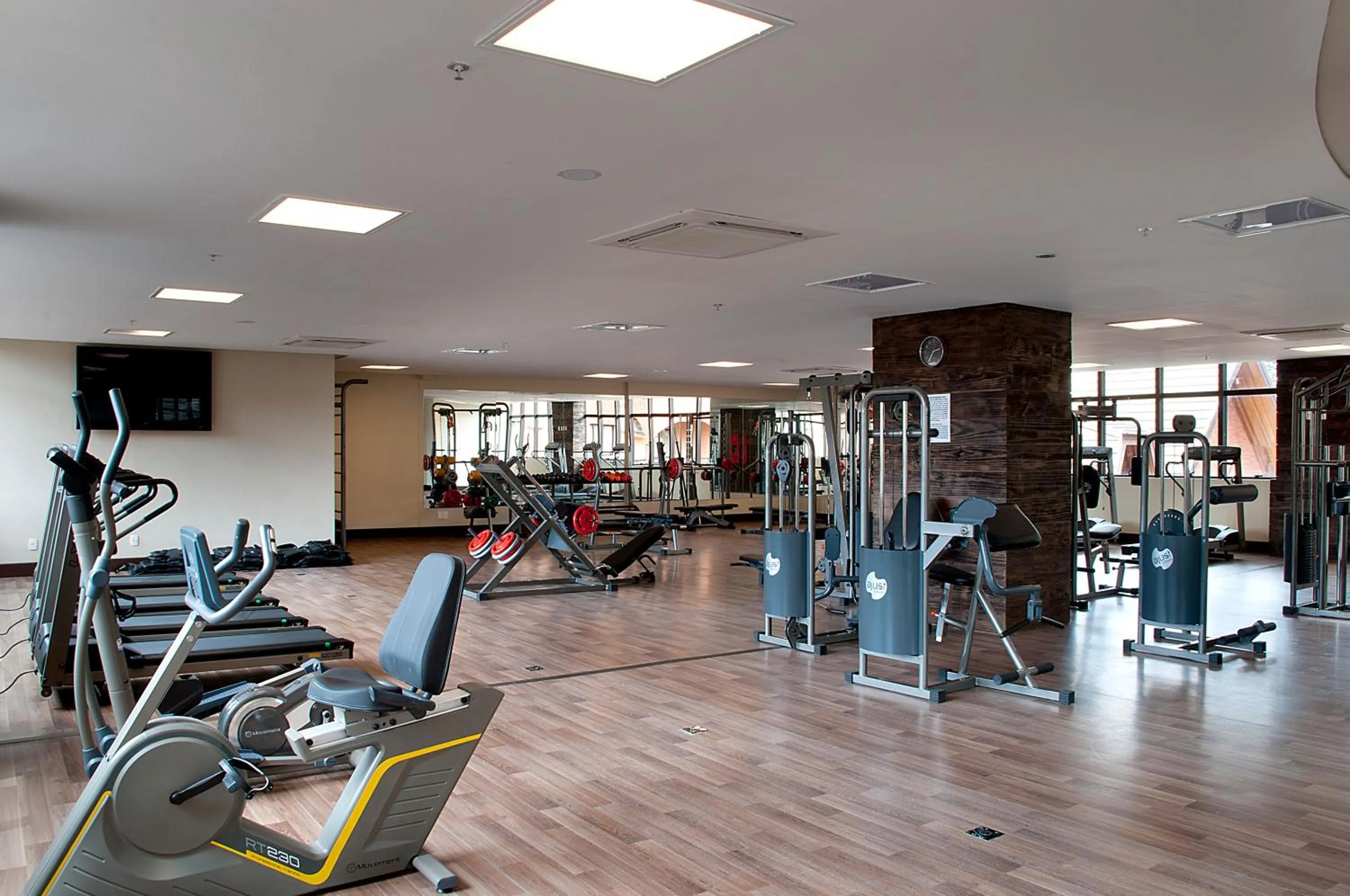 Fitness centre/facilities in Master Gramado Hotel - Espaço Kids Incrível
