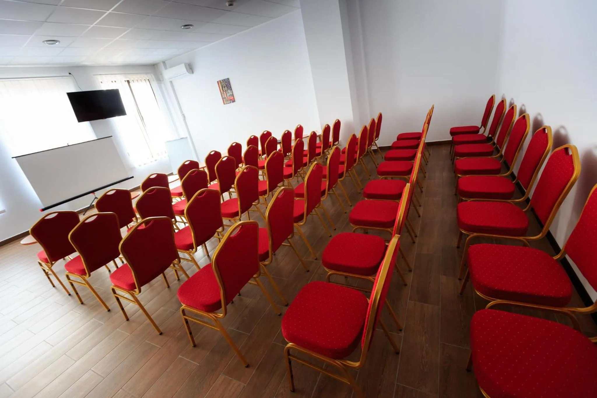 Meeting/conference room in Corner Center Rental