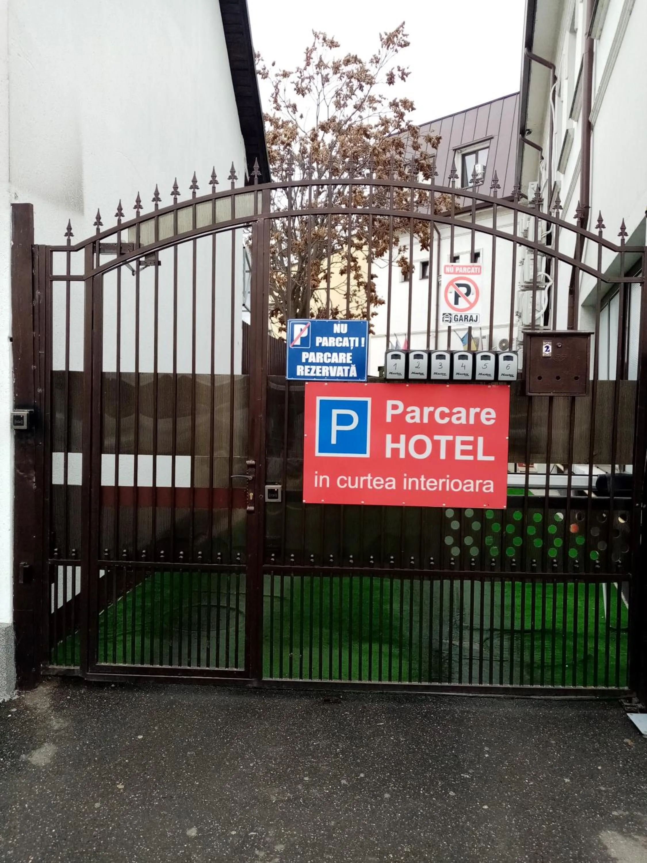 Area and facilities in Corner Center Rental