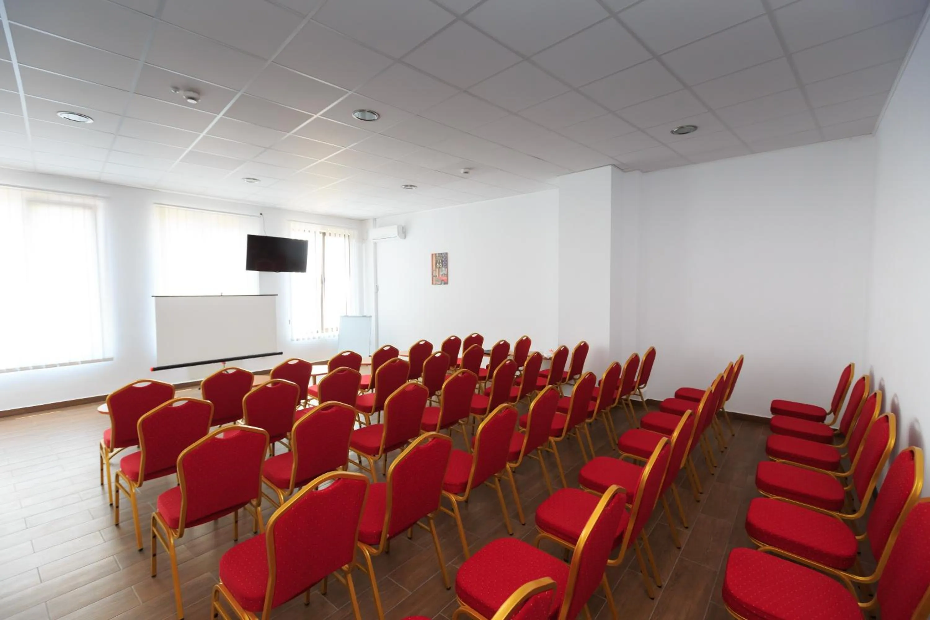 Meeting/conference room in Corner Center Rental