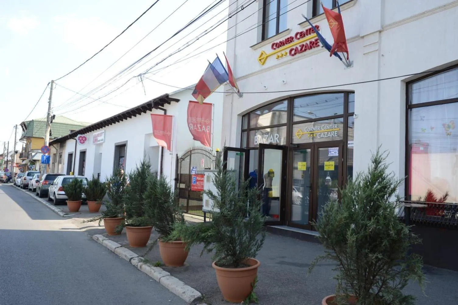 Facade/entrance in Corner Center Rental