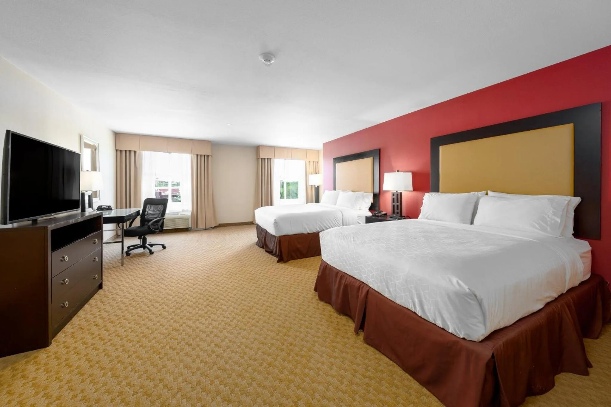 Photo of the whole room, Bed in Holiday Inn Temple - Belton by IHG