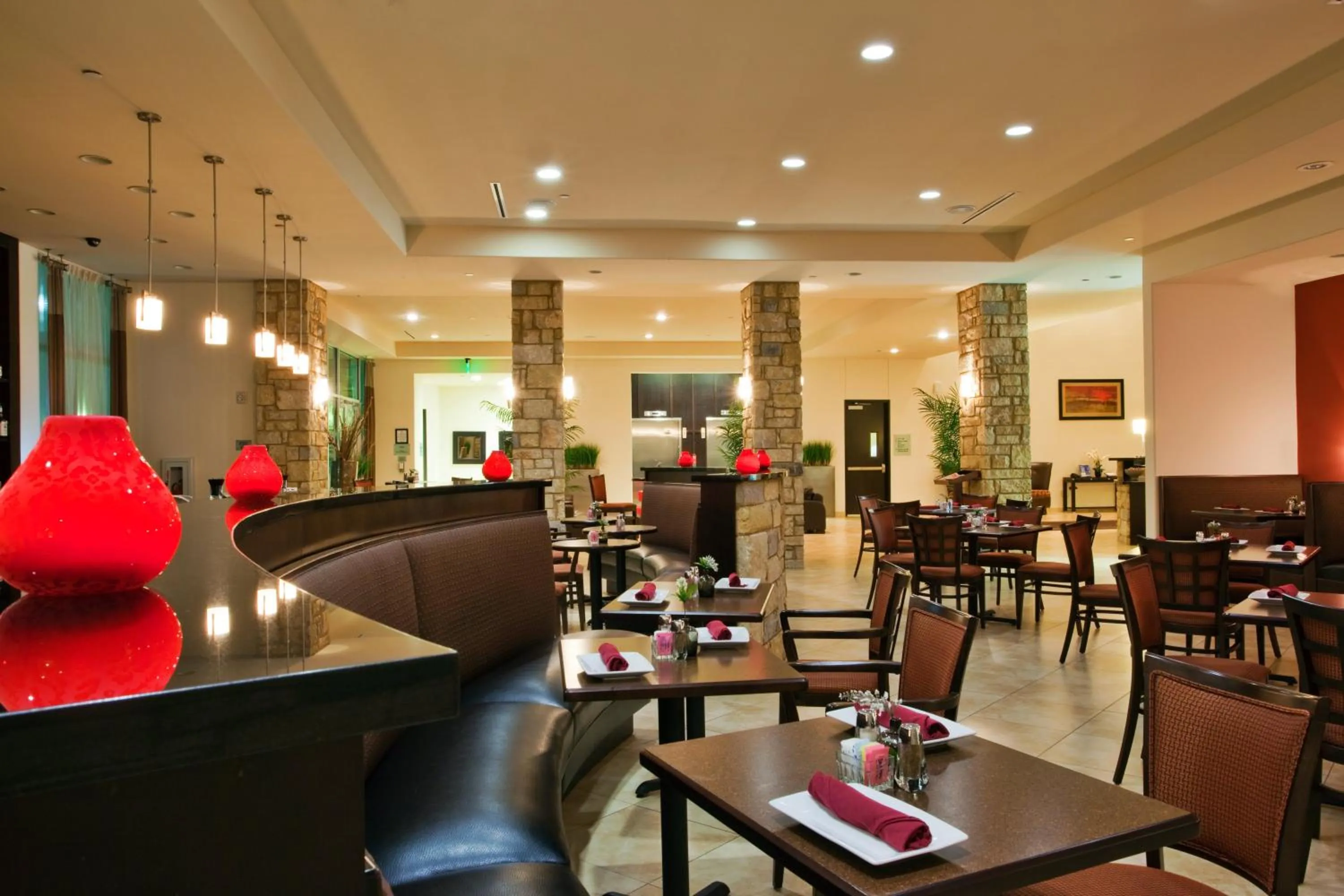 Restaurant/places to eat in Holiday Inn Temple - Belton by IHG