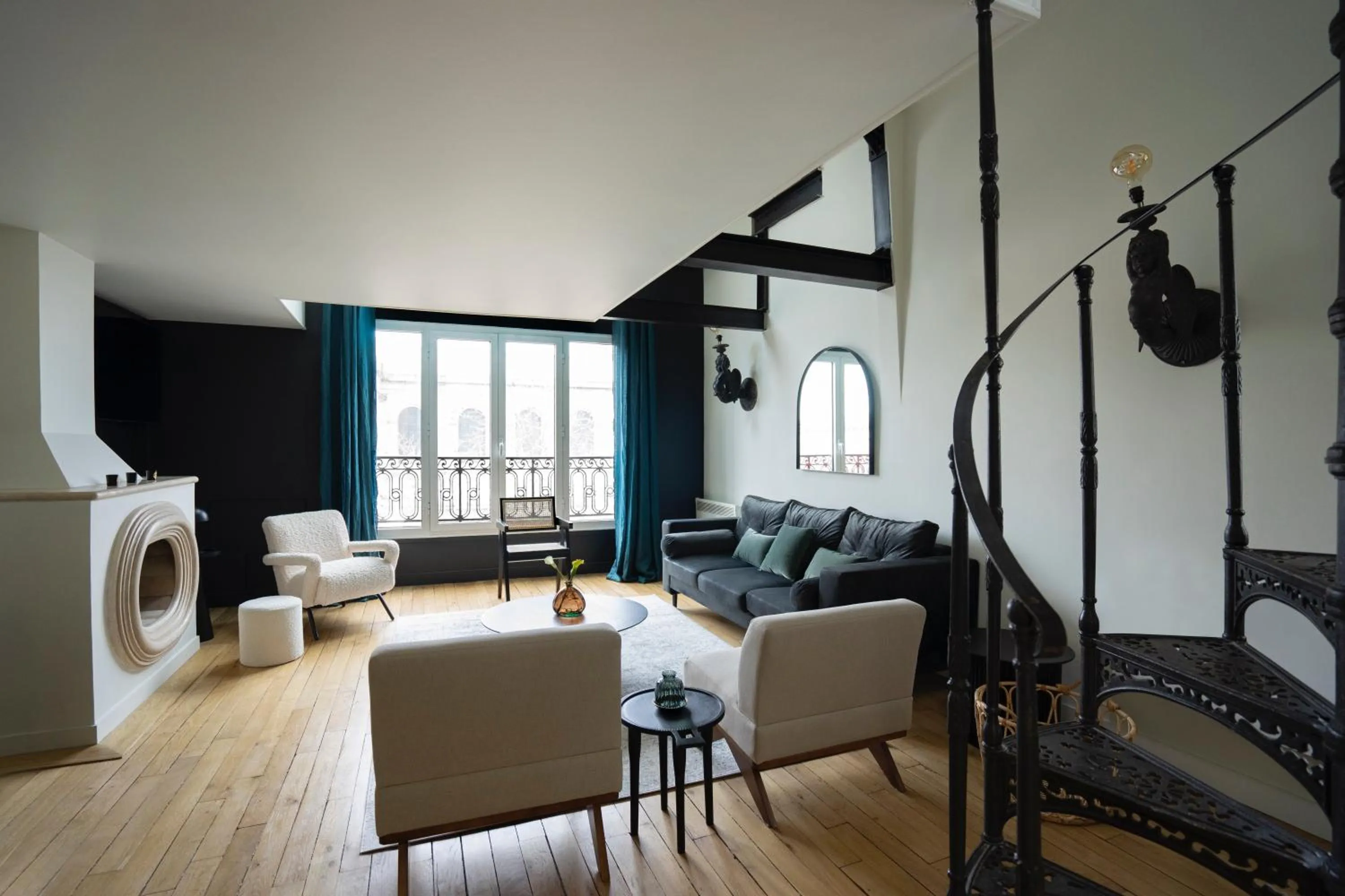 Living room in Mithouard Apartments