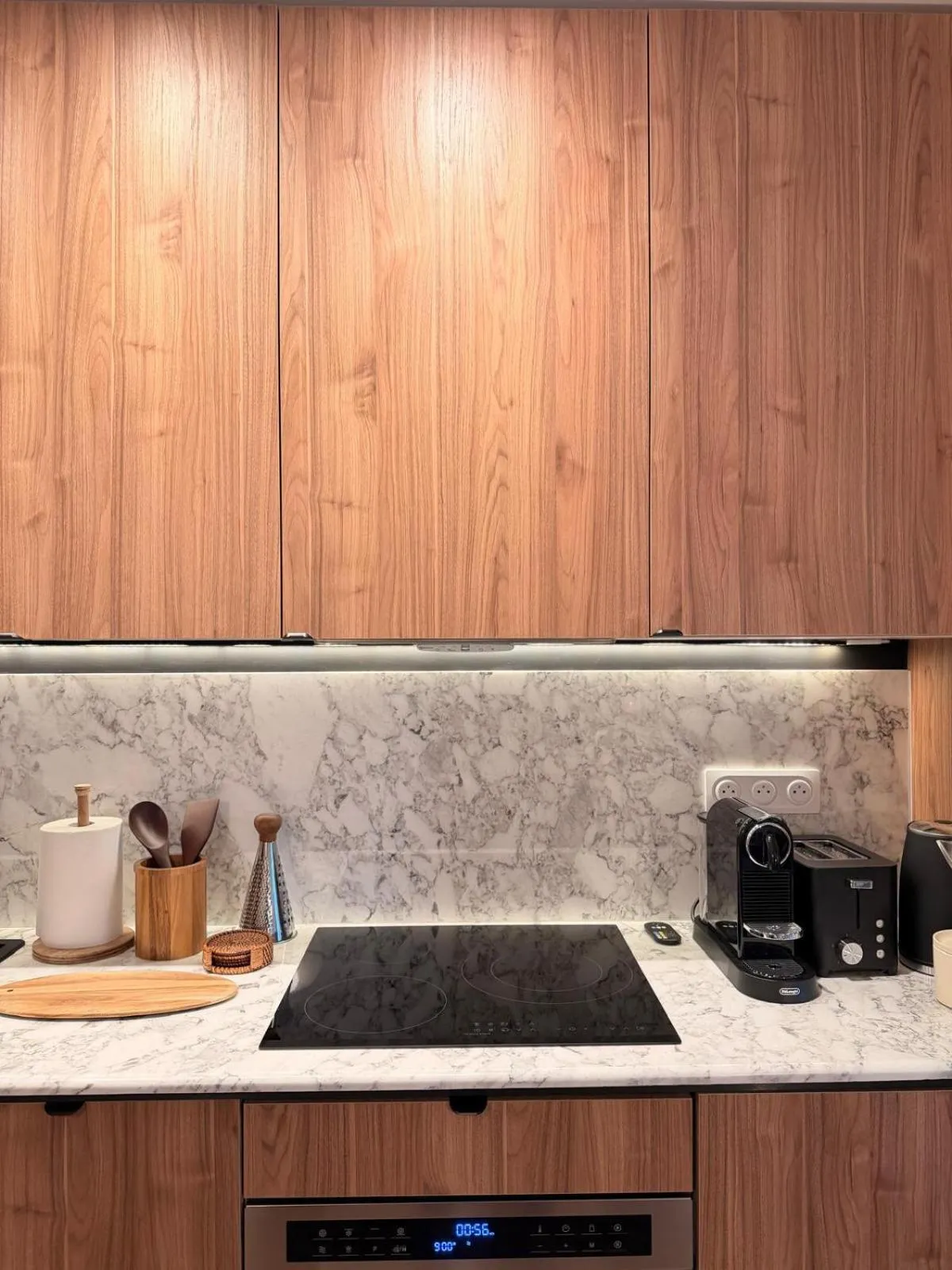 Kitchen or kitchenette in Mithouard Apartments