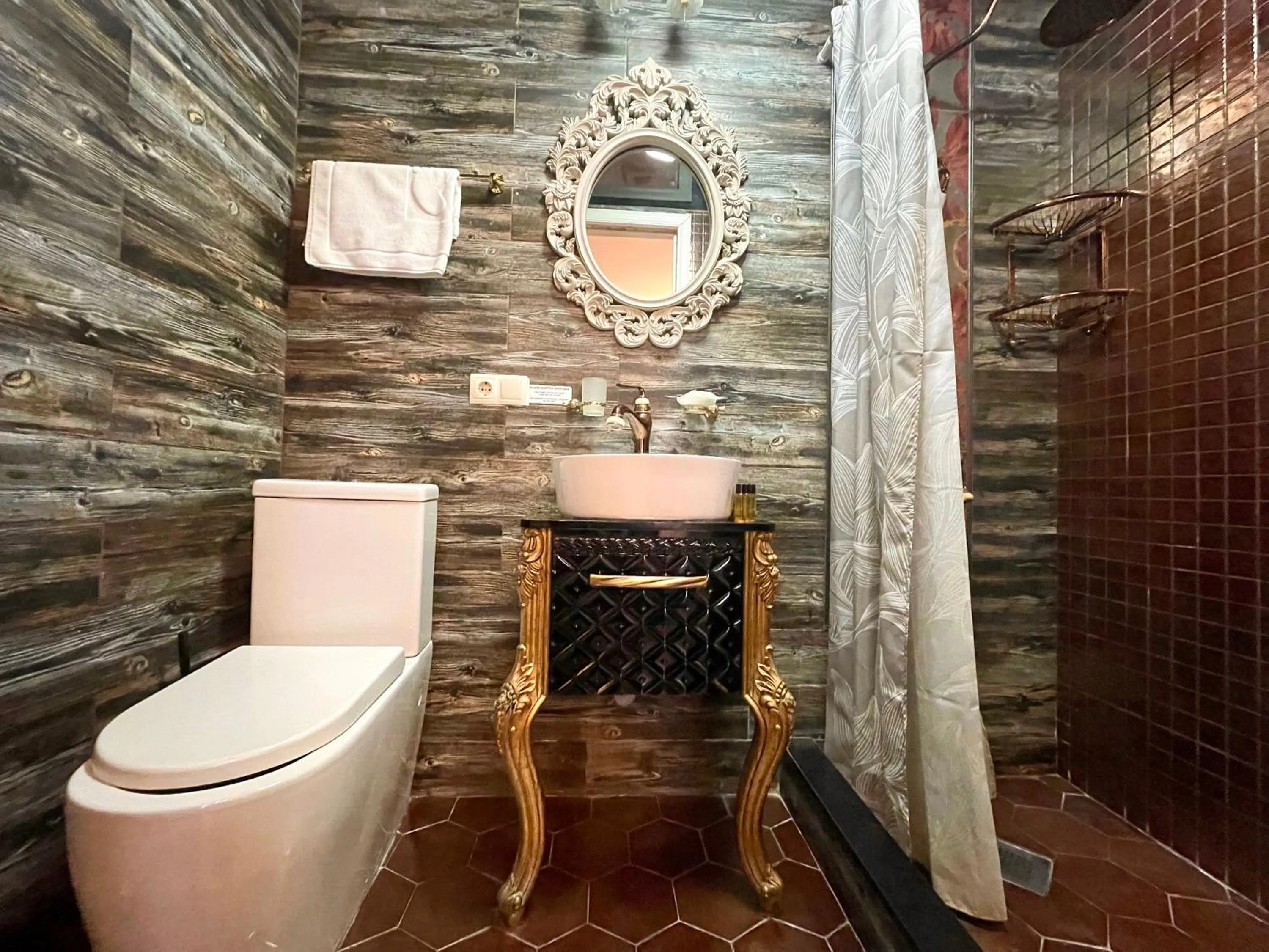 Shower in Silver 34 Boutique