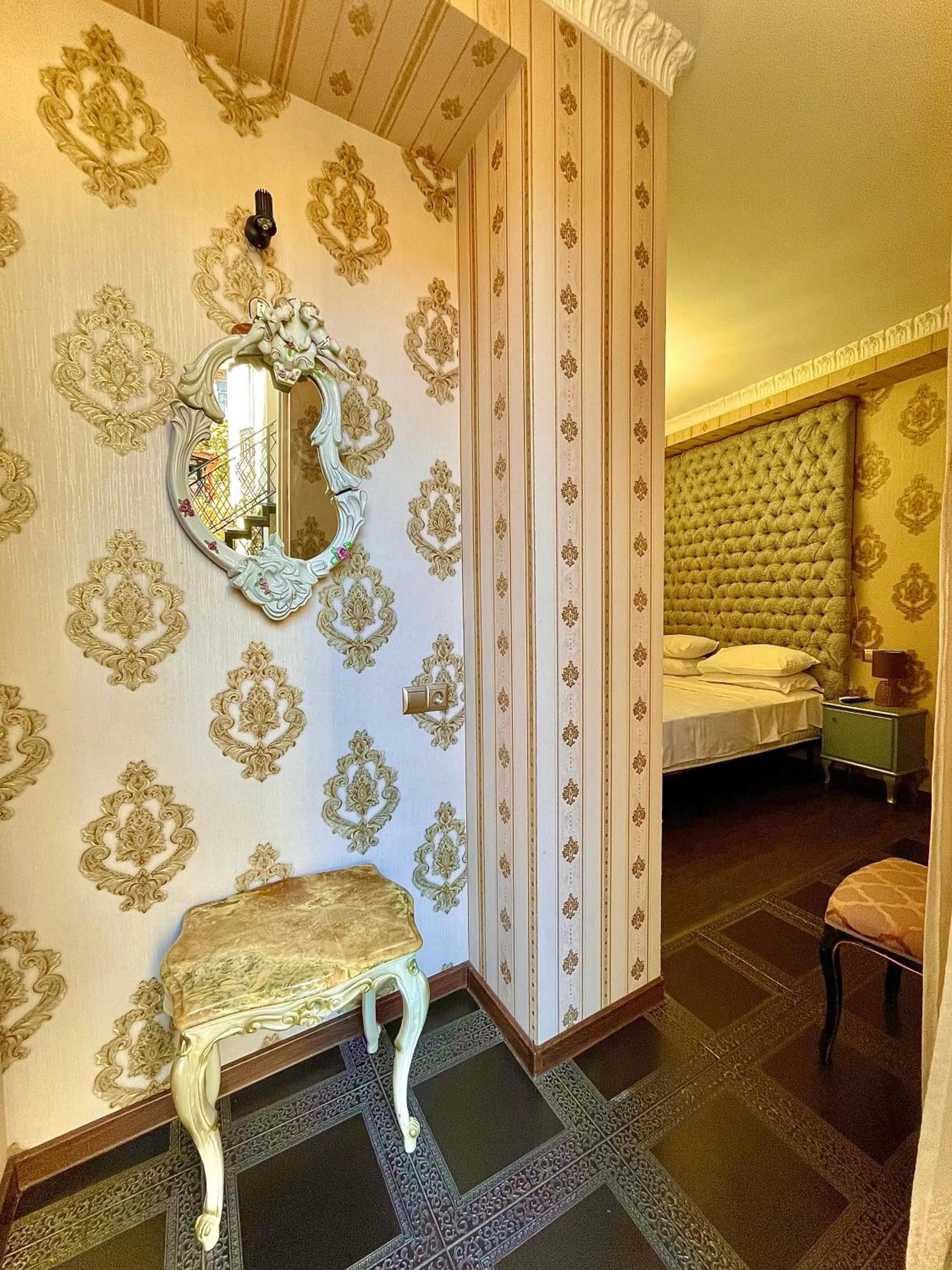 Bedroom, Bed in Silver 34 Boutique