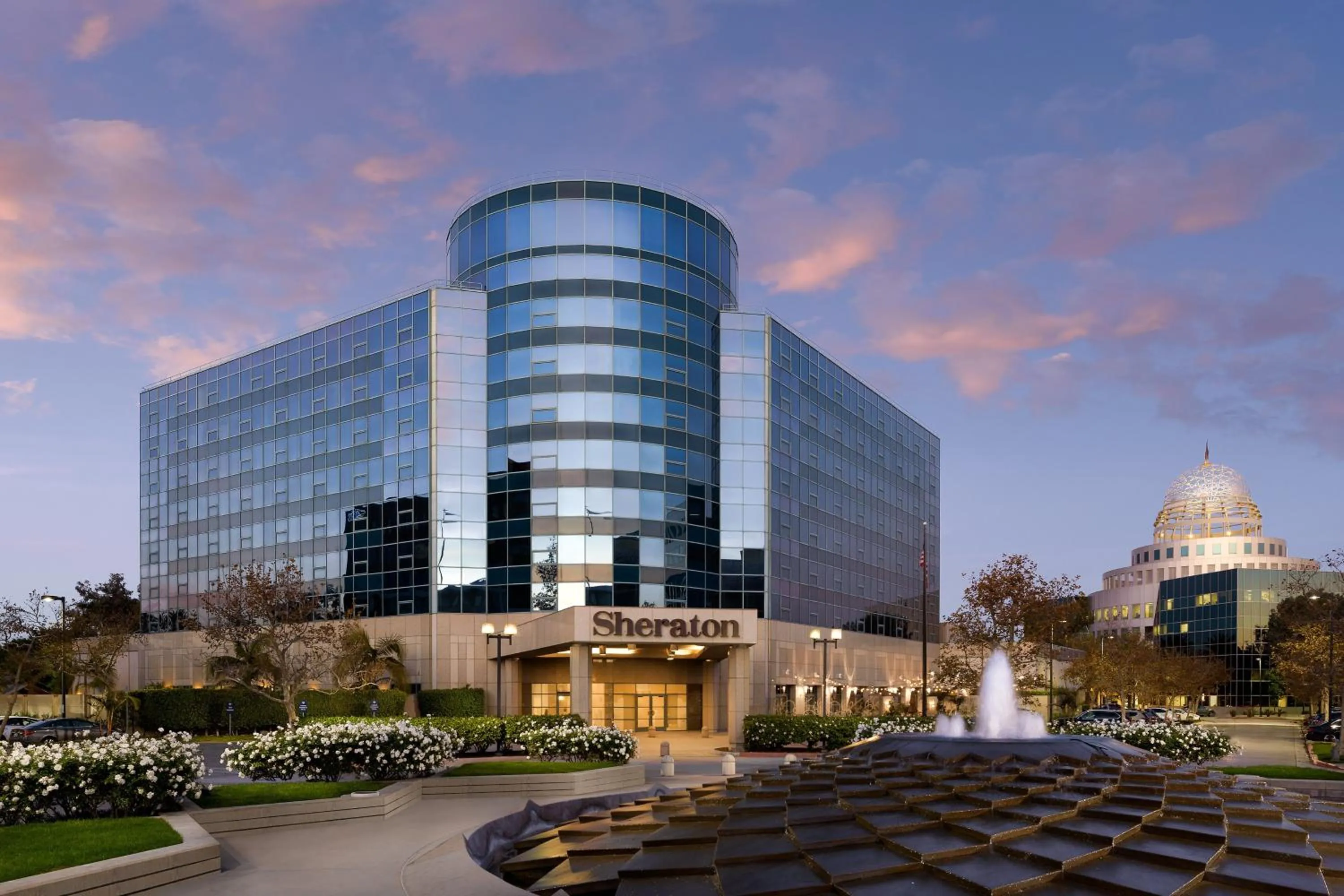 Property building in Sheraton Cerritos