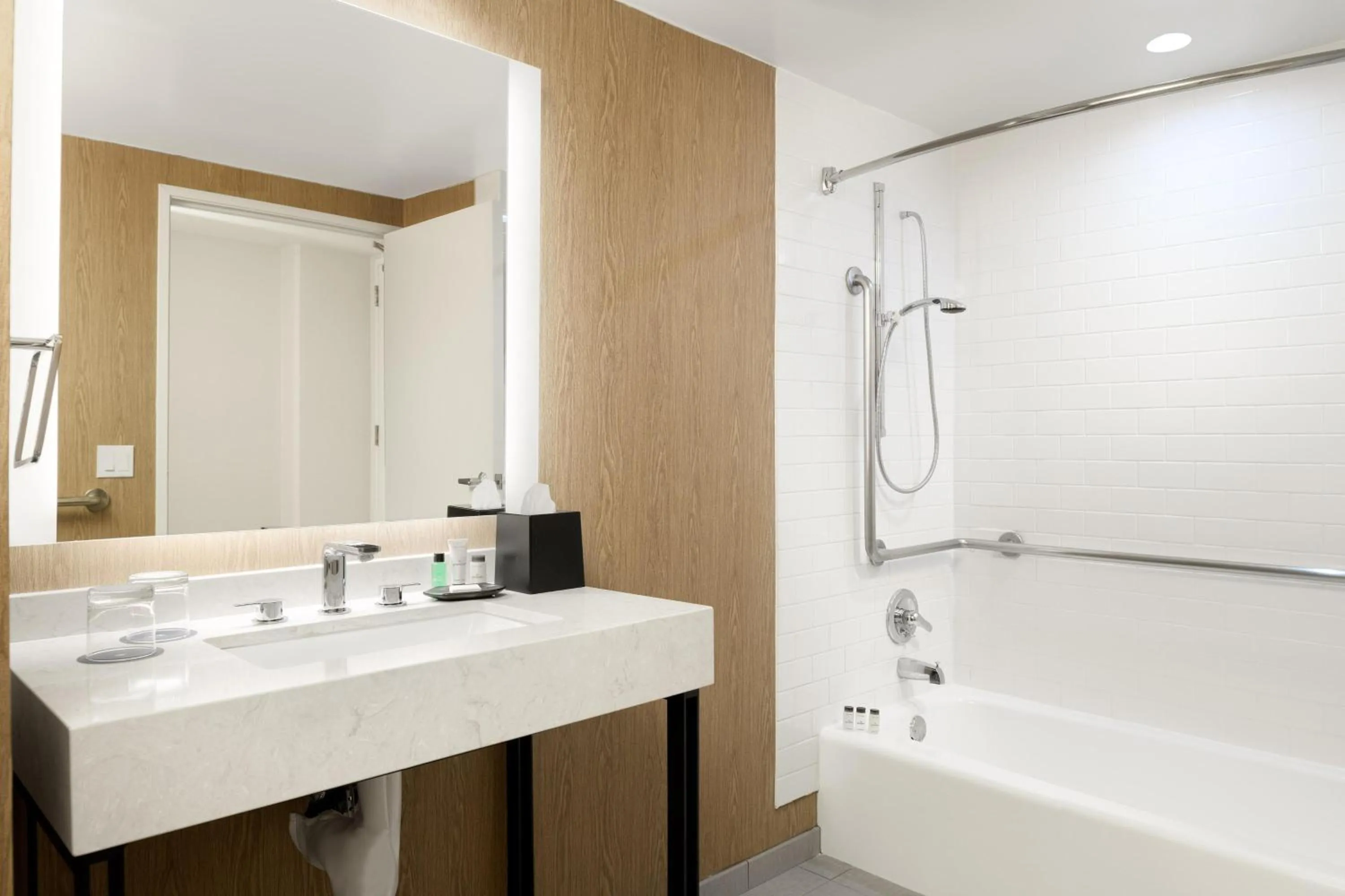 Bathroom in Sheraton Cerritos