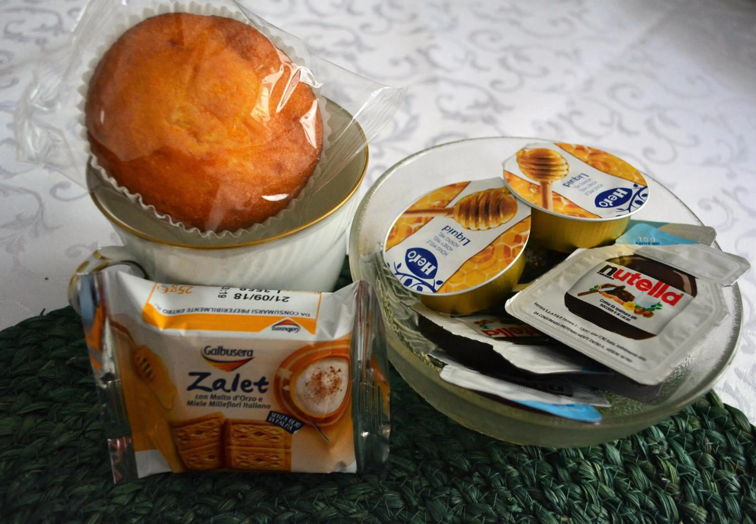 Food and drinks in La Scala Rho B&B