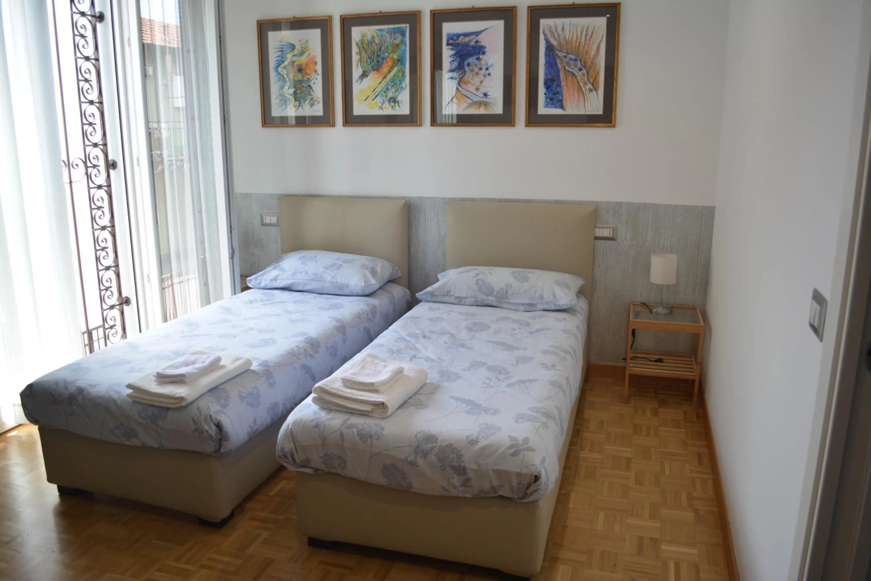 Photo of the whole room in La Scala Rho B&B