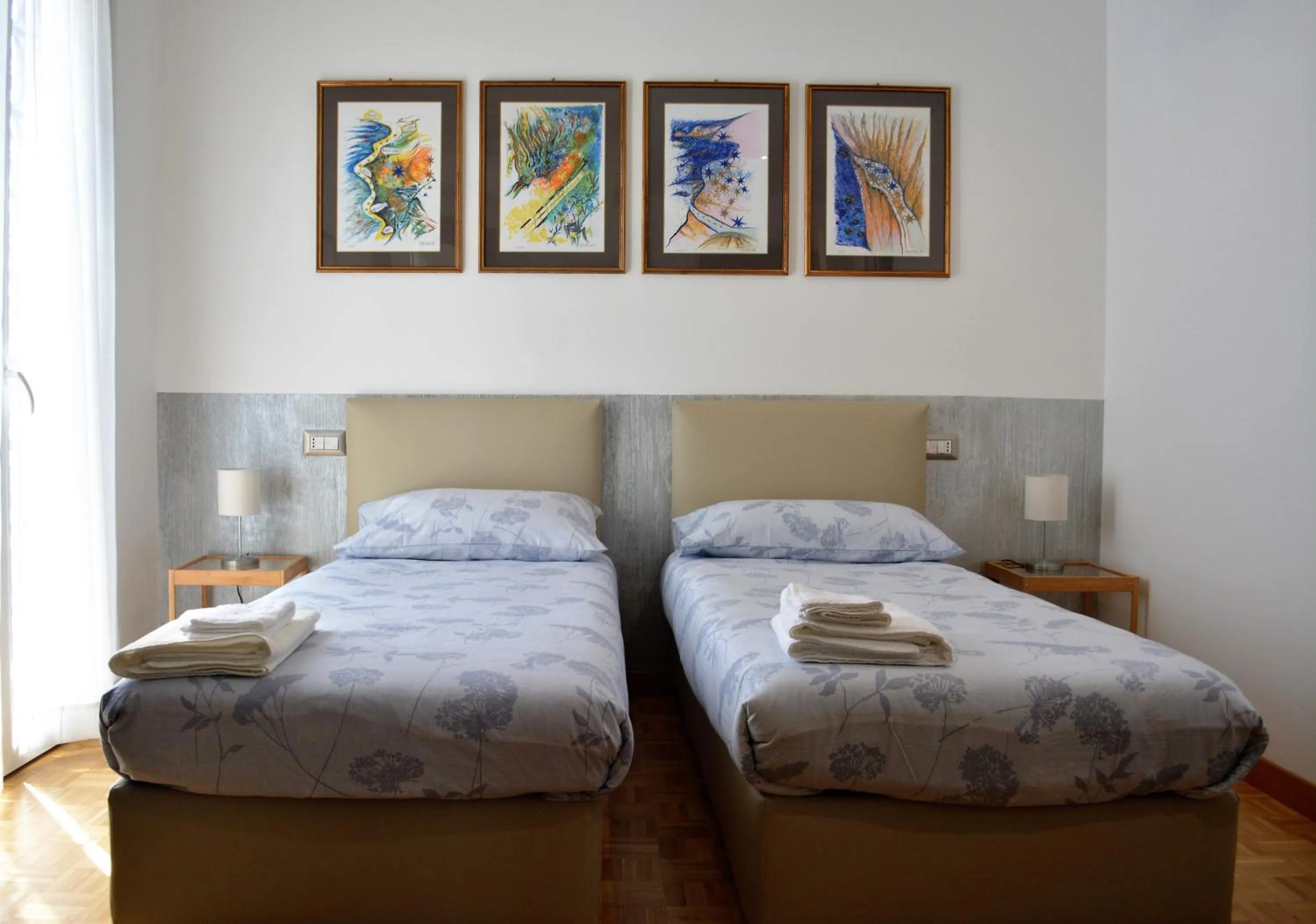 Photo of the whole room in La Scala Rho B&B