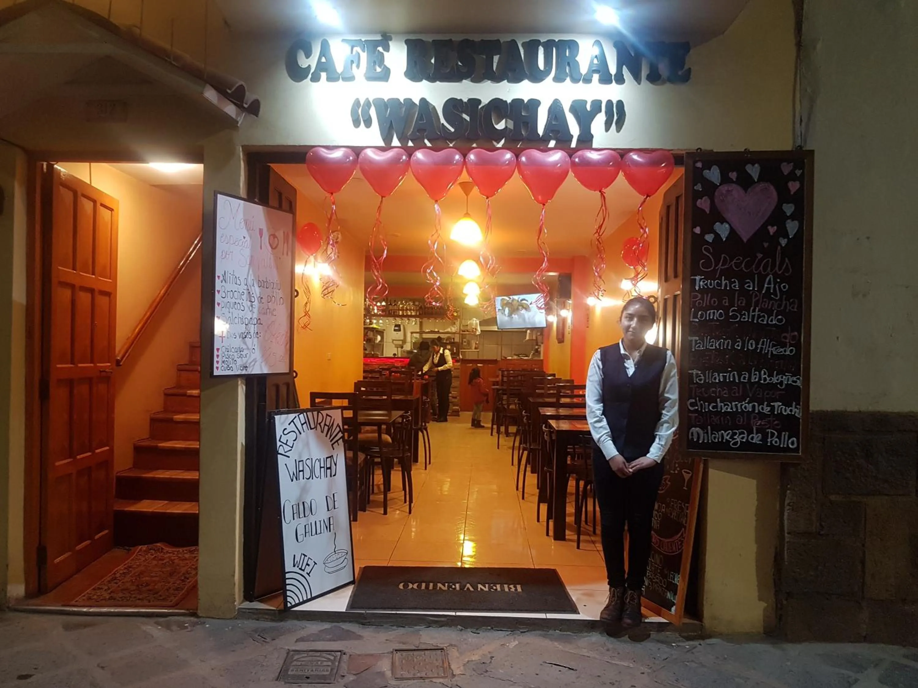 Restaurant/places to eat in Hostal Wasichay