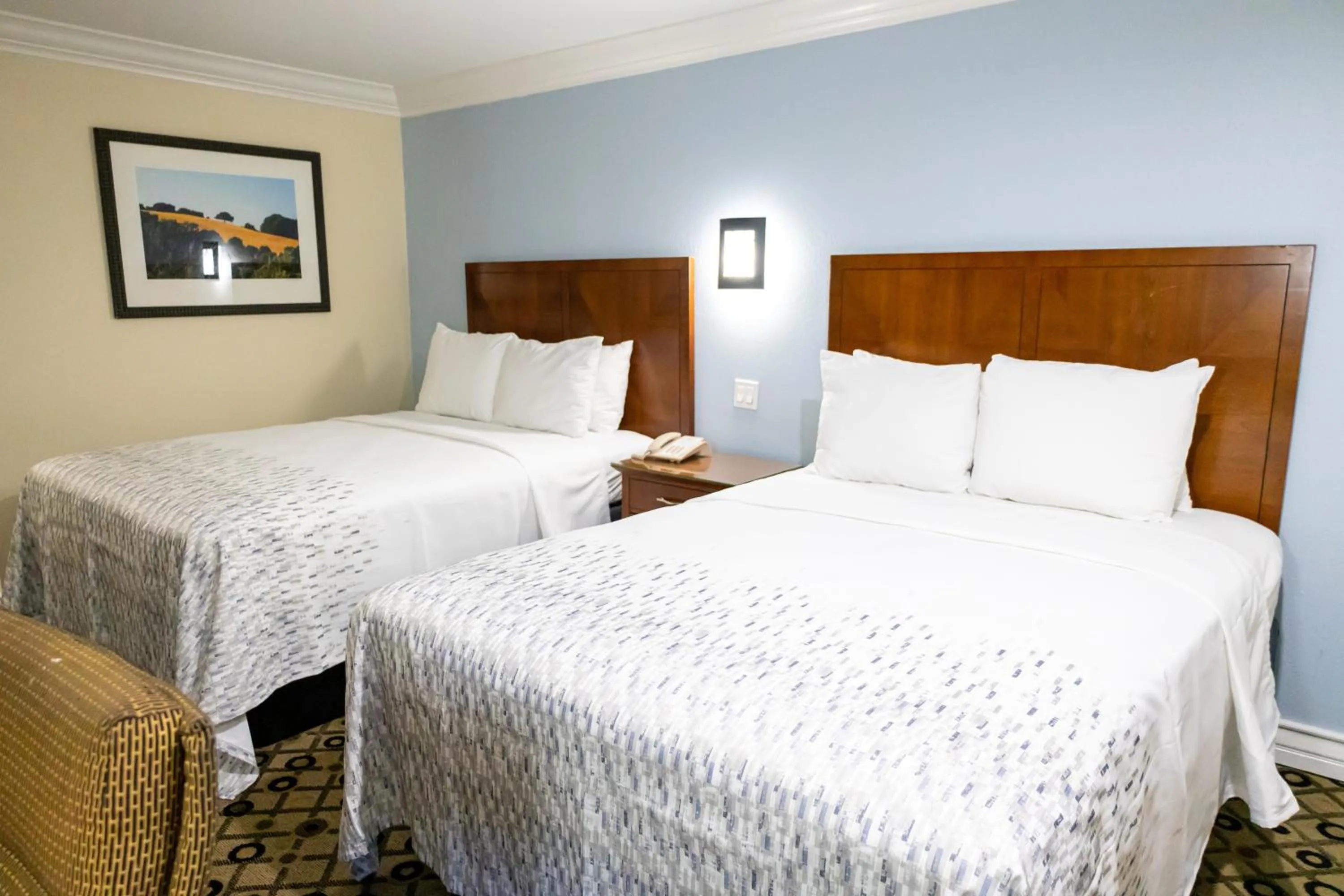 Bed in Baymont by Wyndham College Park Atlanta Airport South