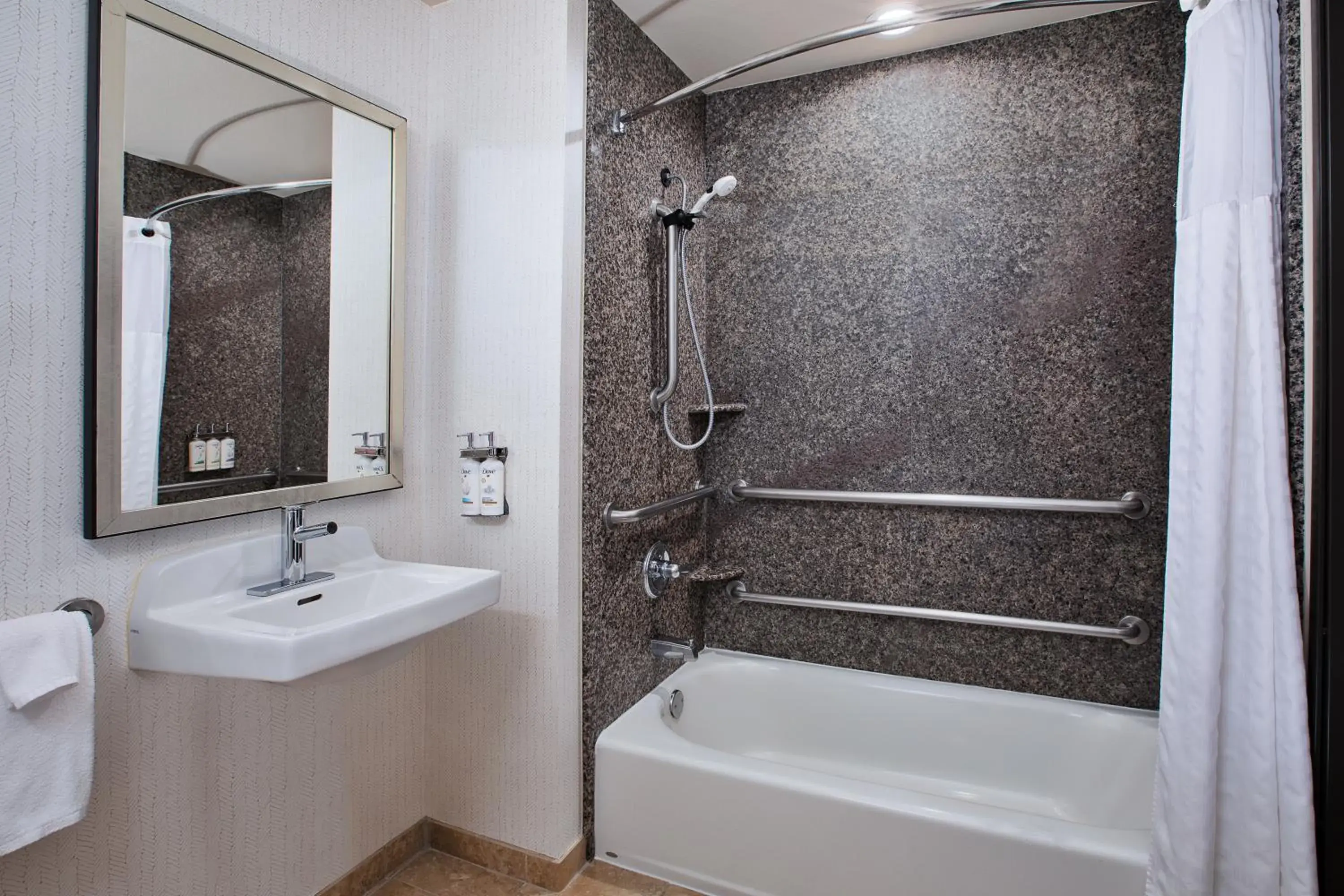 Standard Queen Room with Two Queen Beds and Mobility Accessible Tub in Holiday Inn Ontario Airport - California by IHG Standard Queen Room with Two Queen Beds and Mobility Accessible Tub in Holiday Inn Ontario Airport - California by IHG