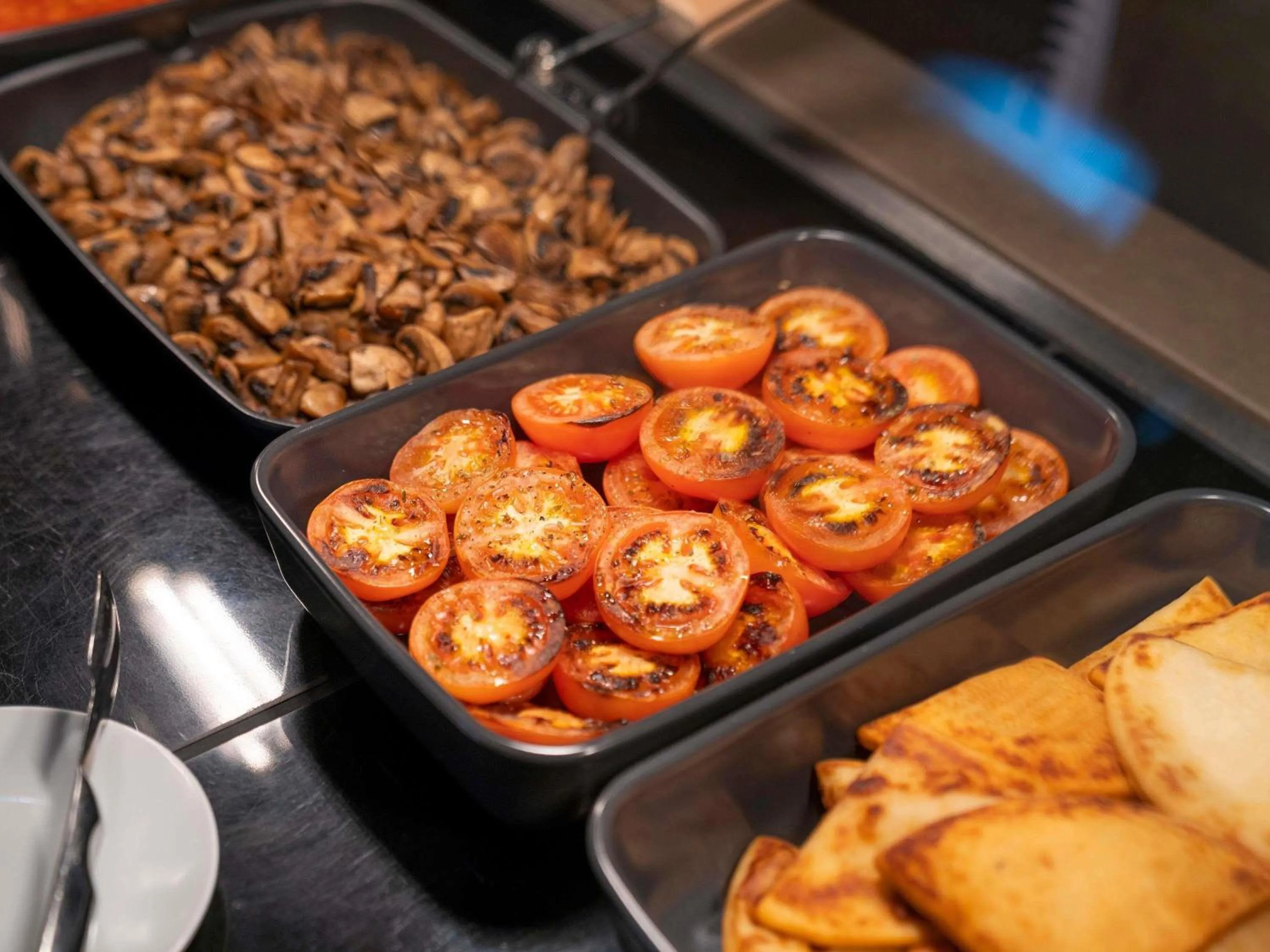 Restaurant/places to eat in Novotel Edinburgh Park