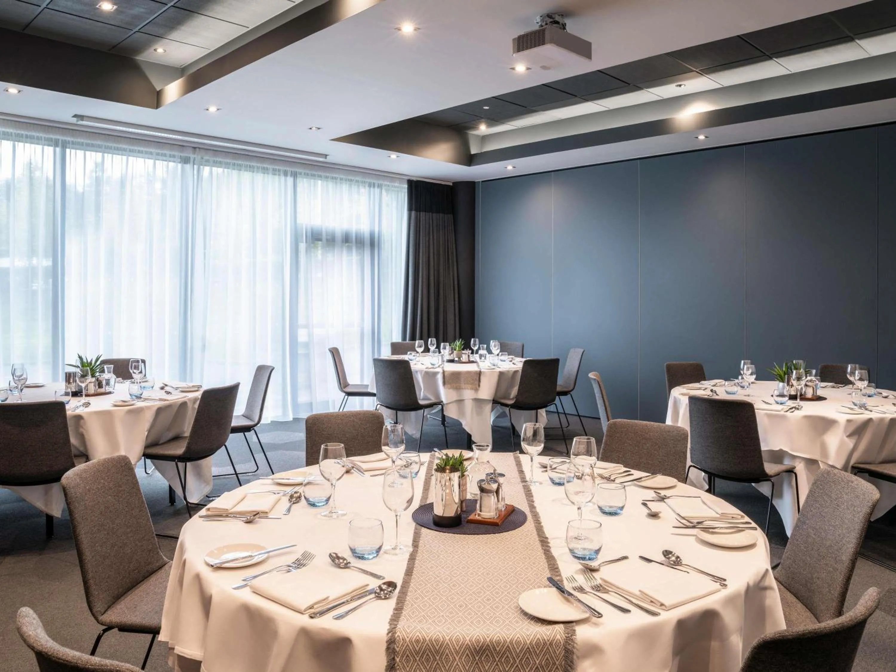 Meeting/conference room in Novotel Edinburgh Park