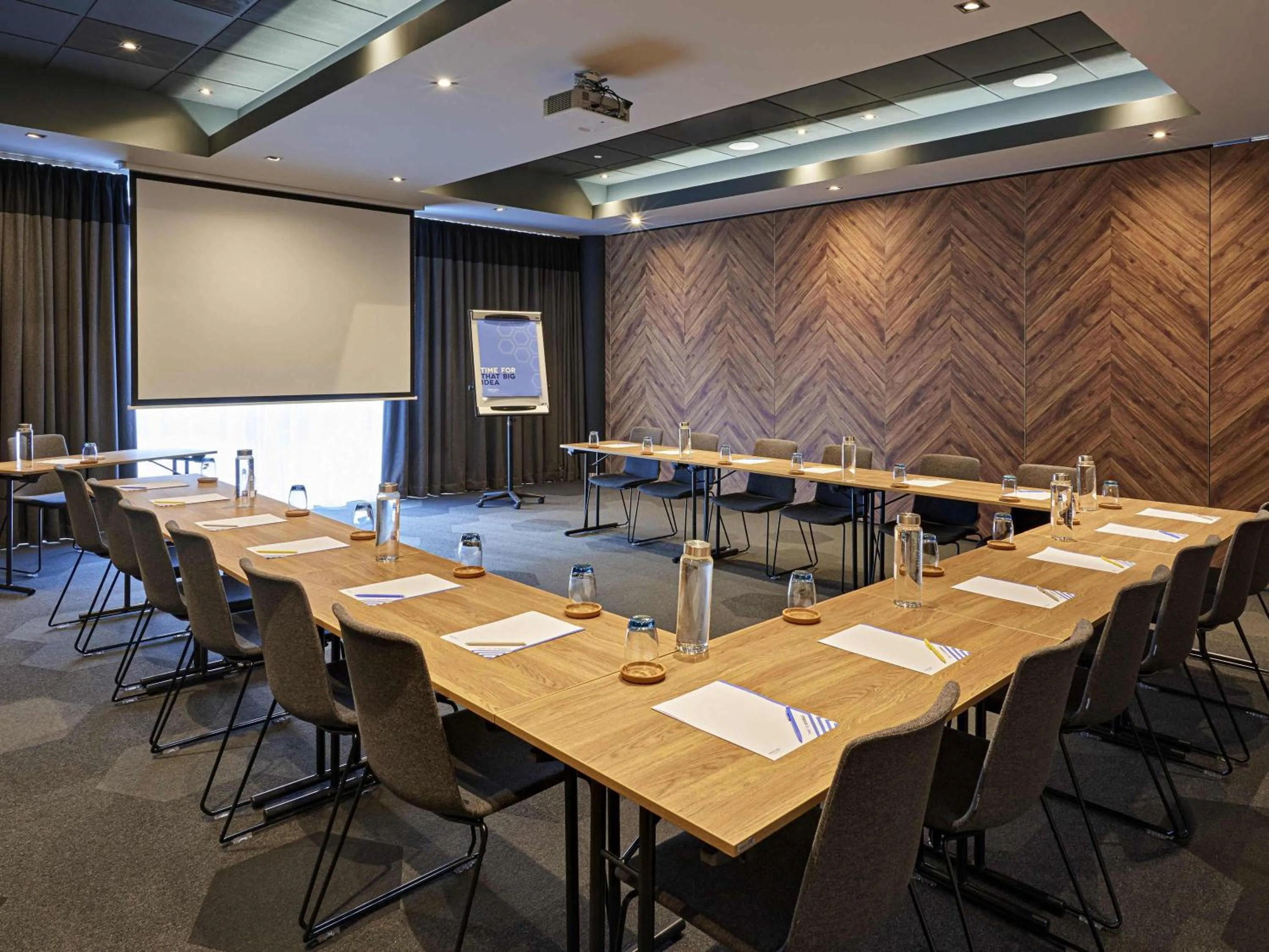 Meeting/conference room in Novotel Edinburgh Park