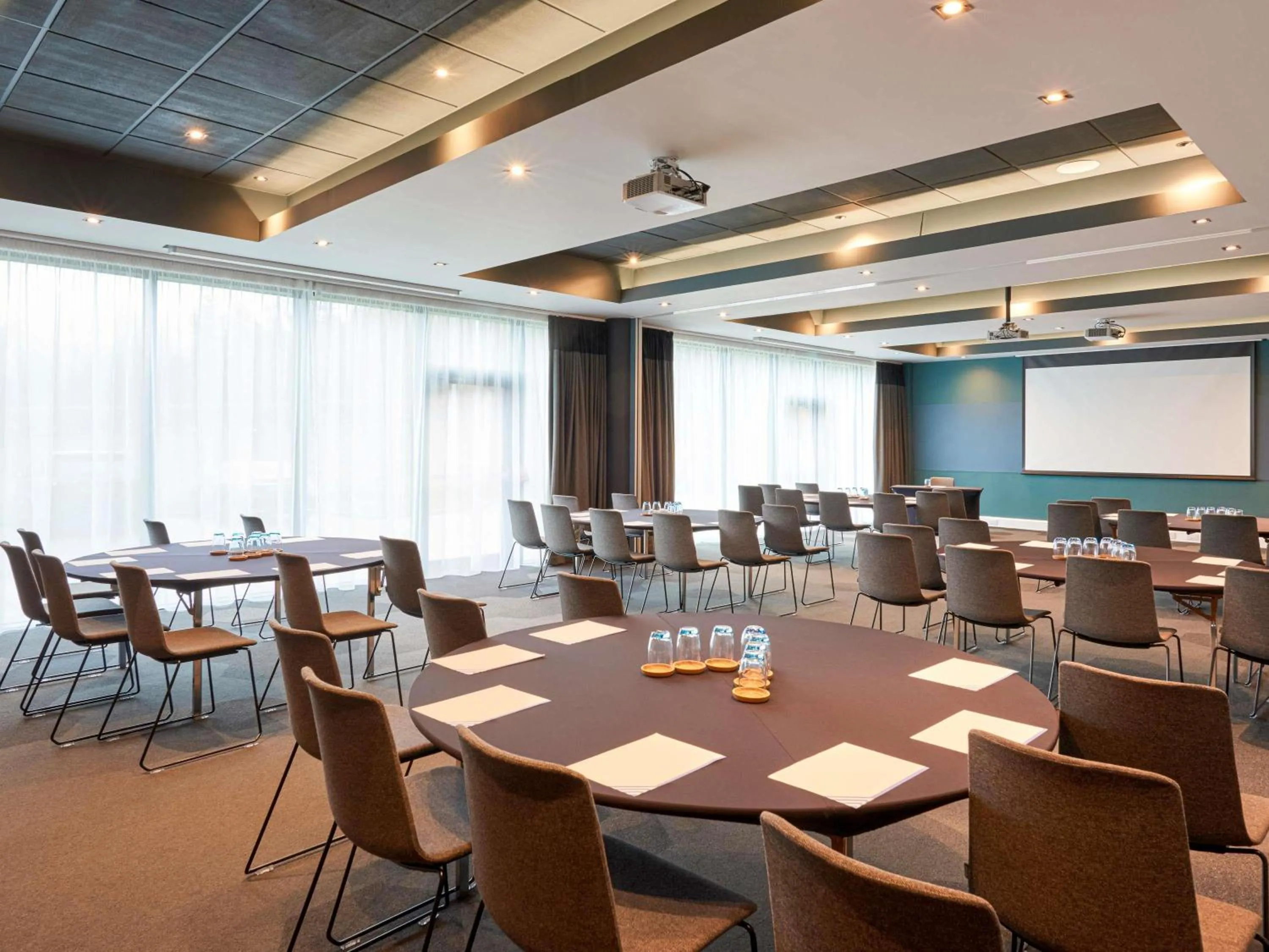 Meeting/conference room in Novotel Edinburgh Park