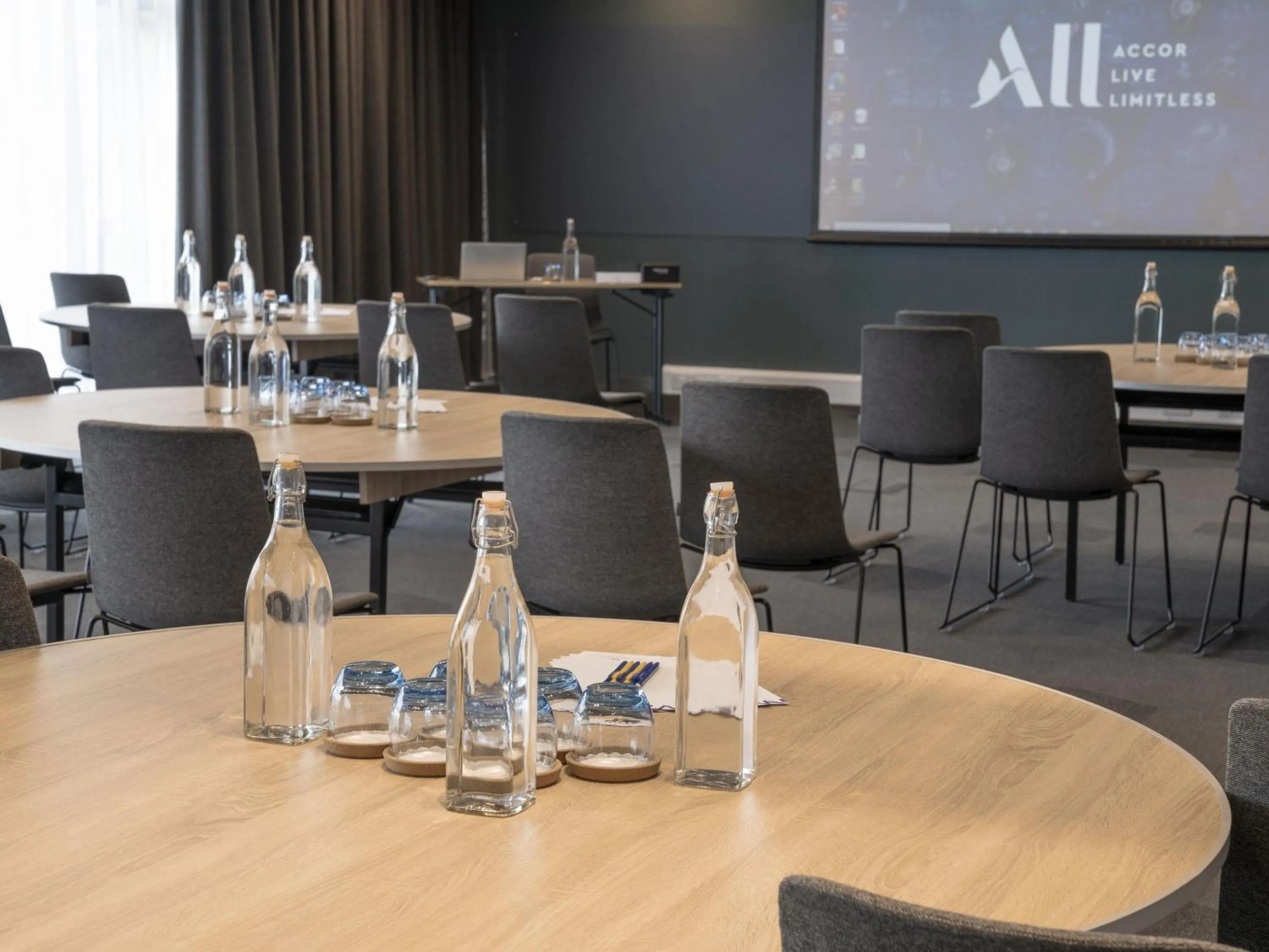 Meeting/conference room in Novotel Edinburgh Park