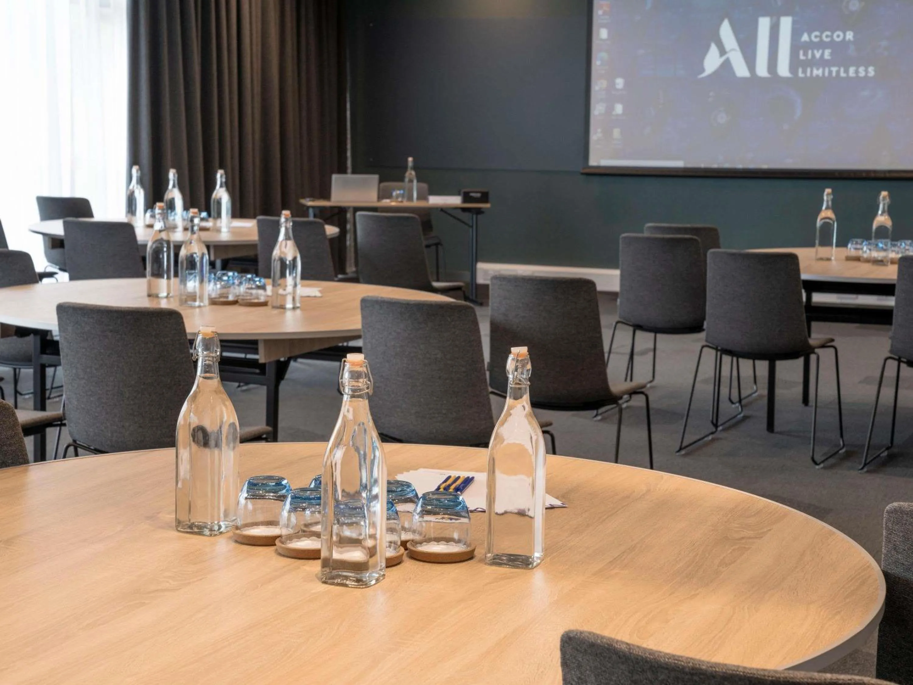 Meeting/conference room in Novotel Edinburgh Park