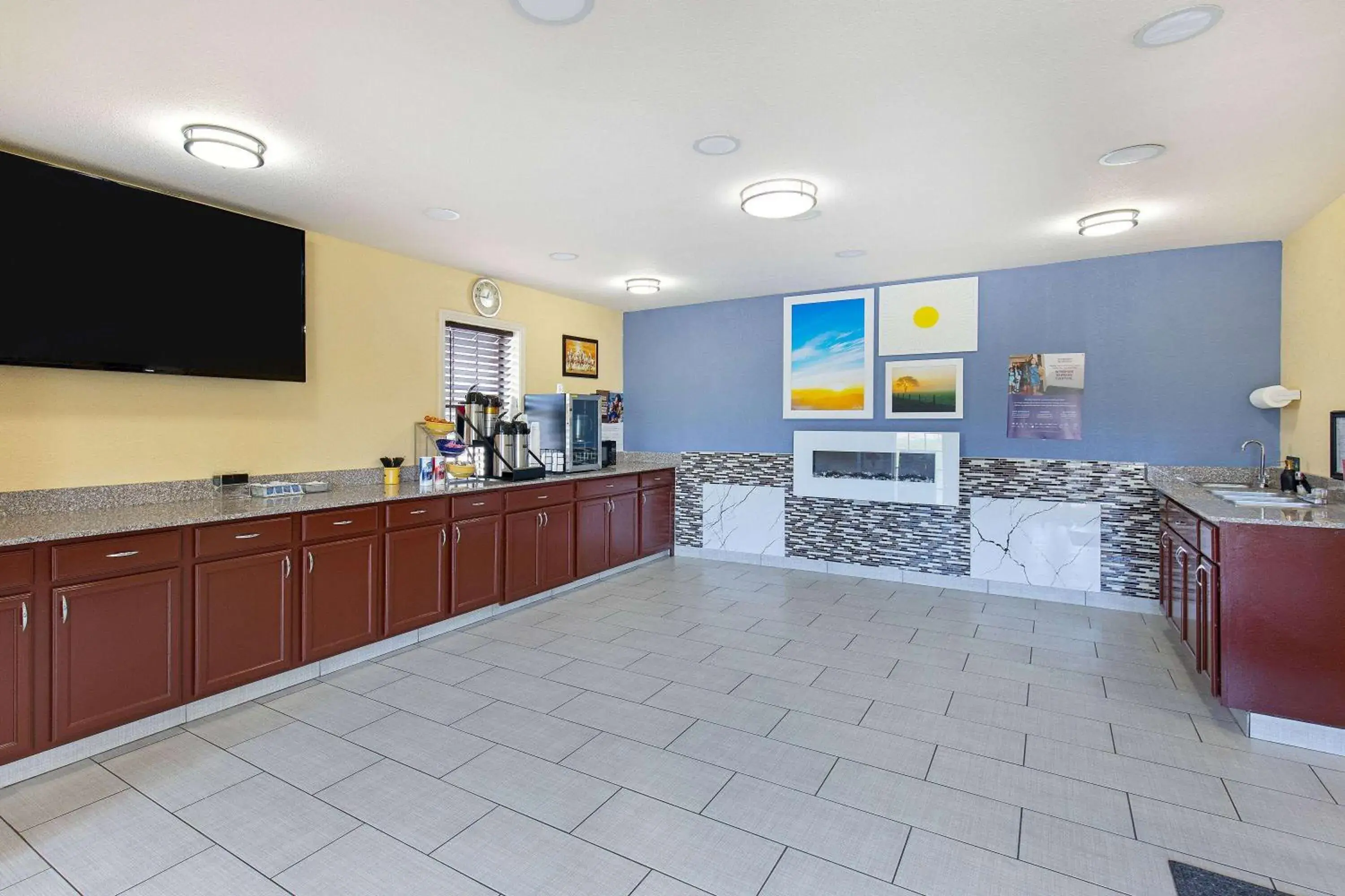 Lobby or reception in Days Inn by Wyndham Holladay Lobby or reception in Days Inn by Wyndham Holladay