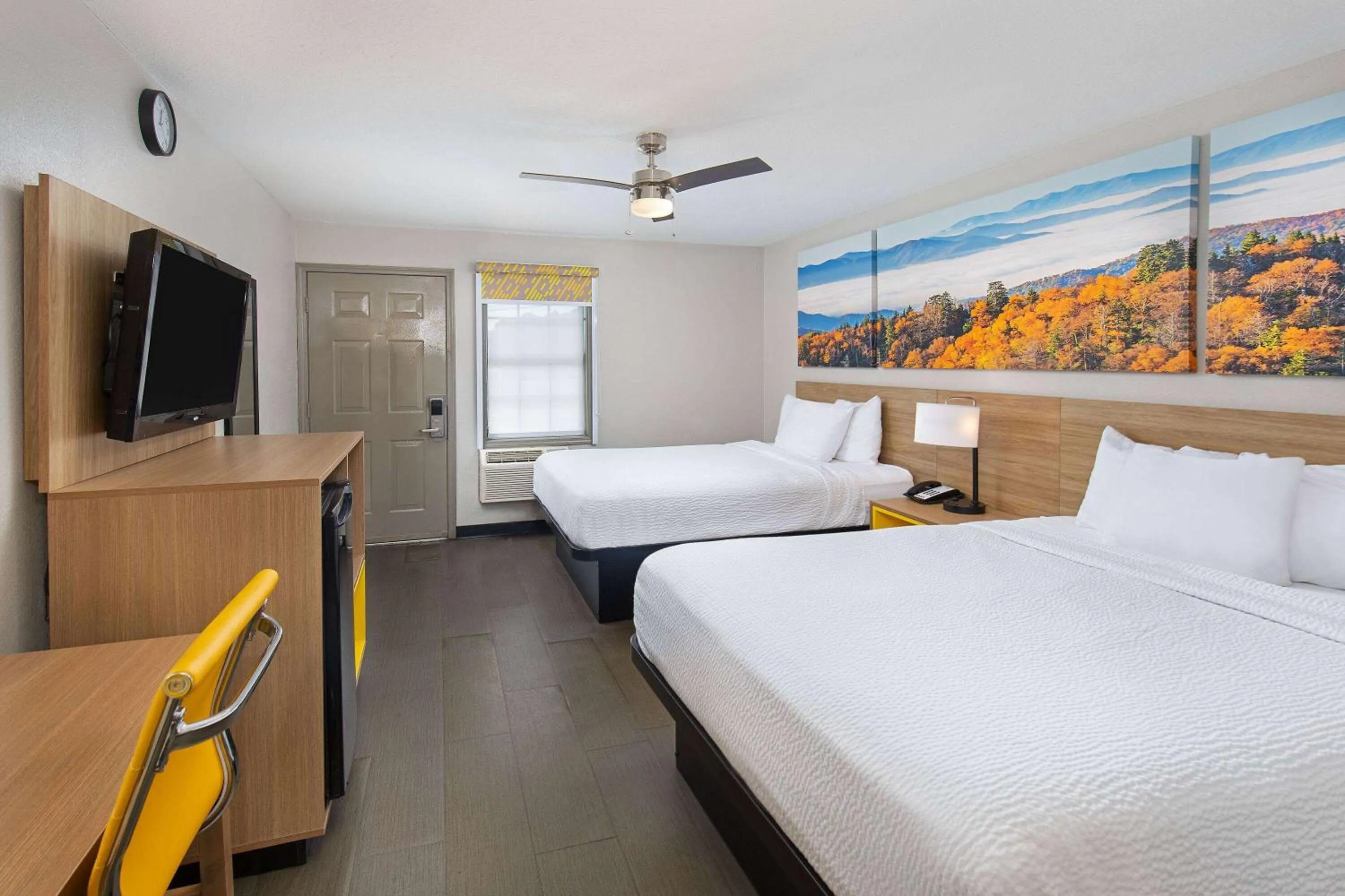 Bed in Days Inn by Wyndham Holladay