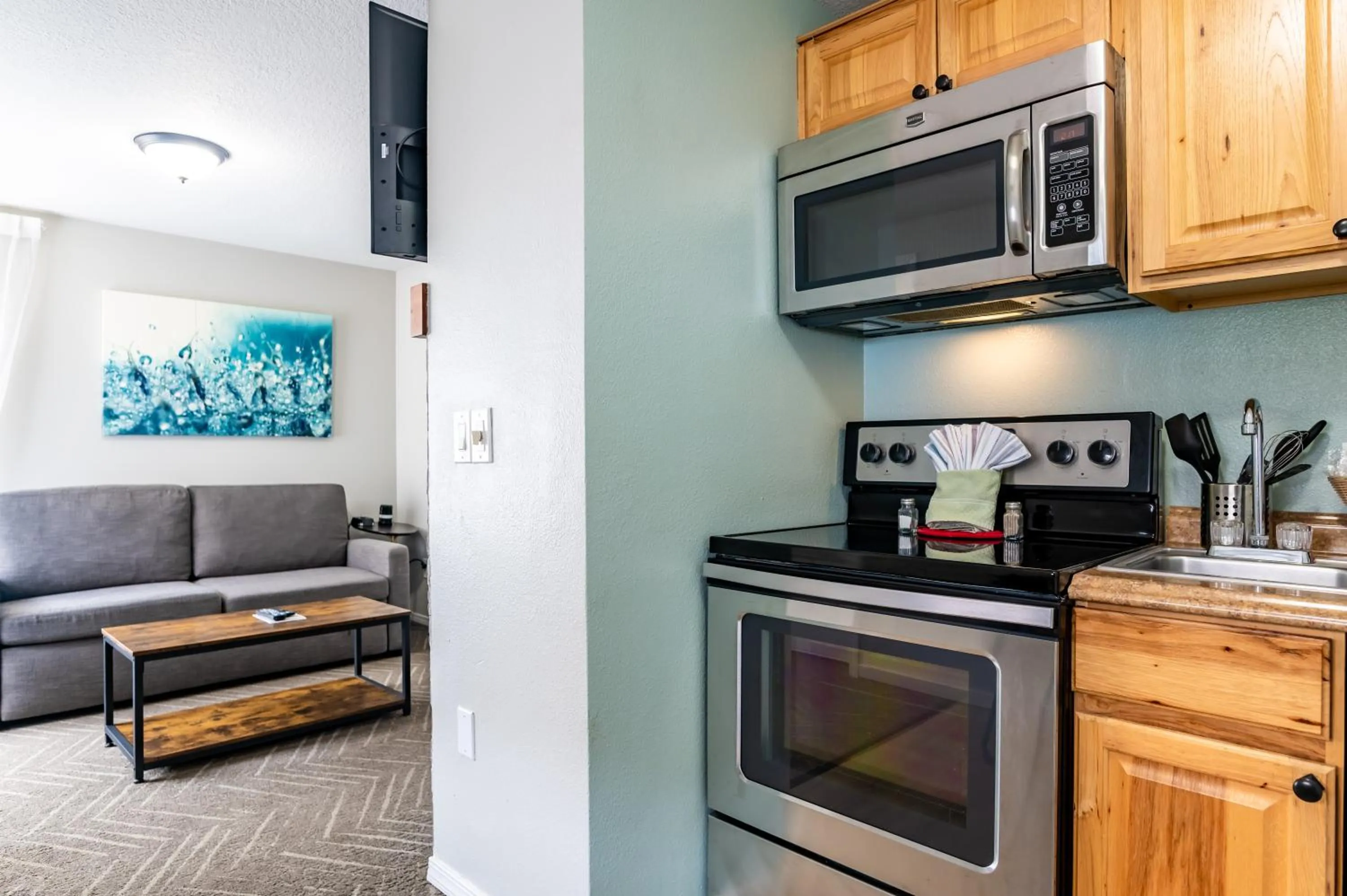 Inn at the Prom Oceanfront