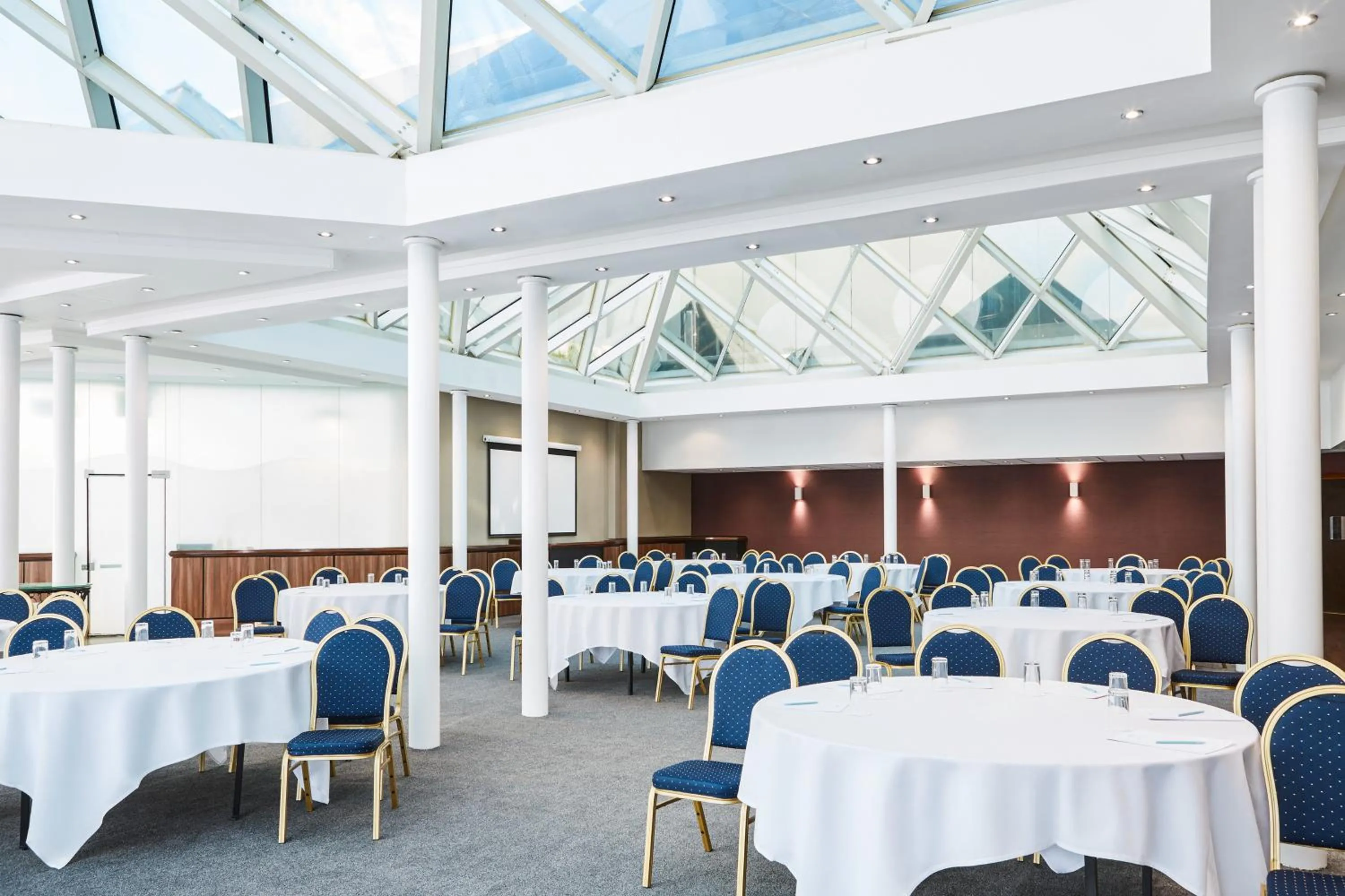 Banquet/Function facilities in Mercure St Helens