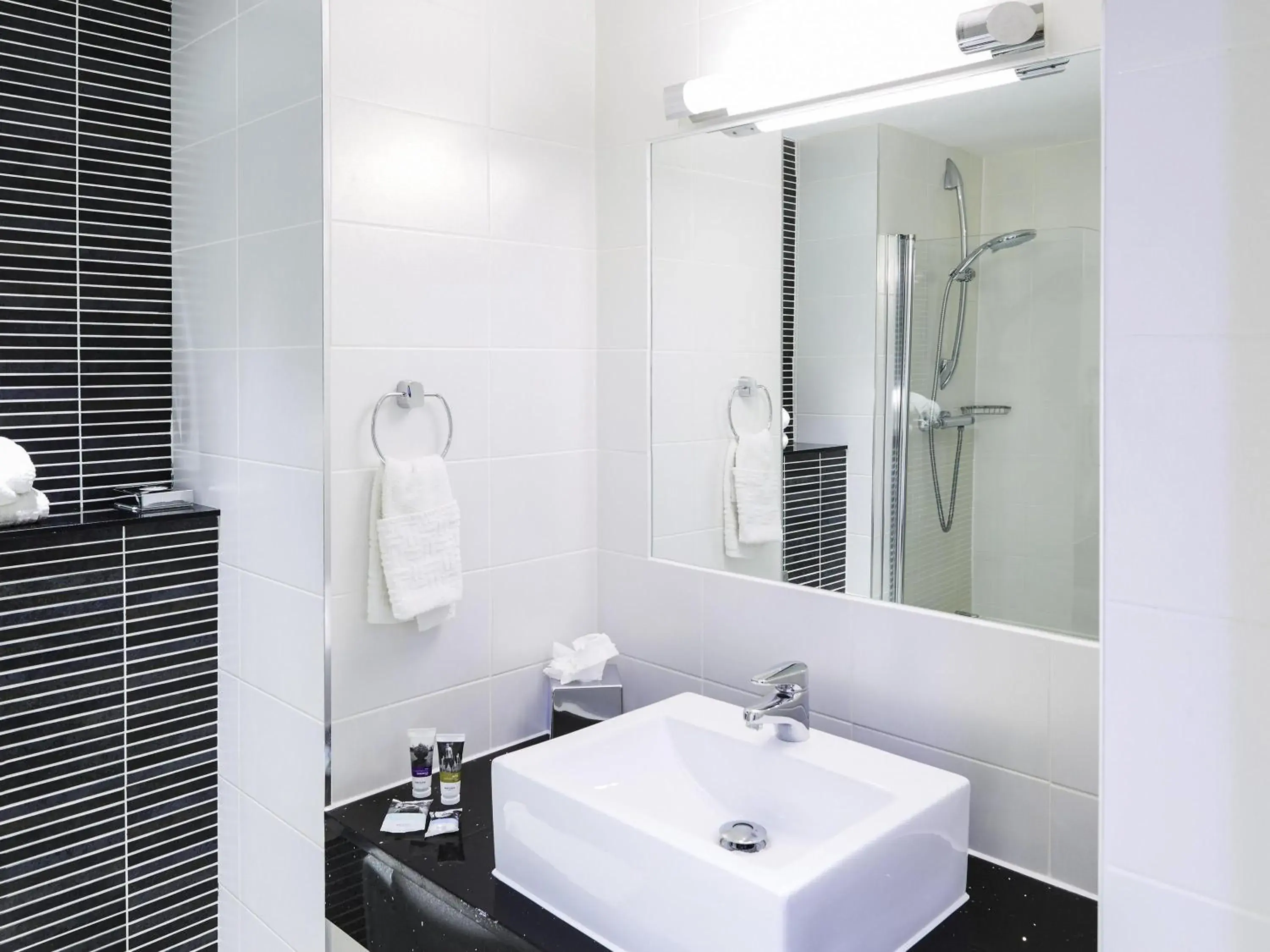 Bedroom in Mercure St Helens Bedroom in Mercure St Helens