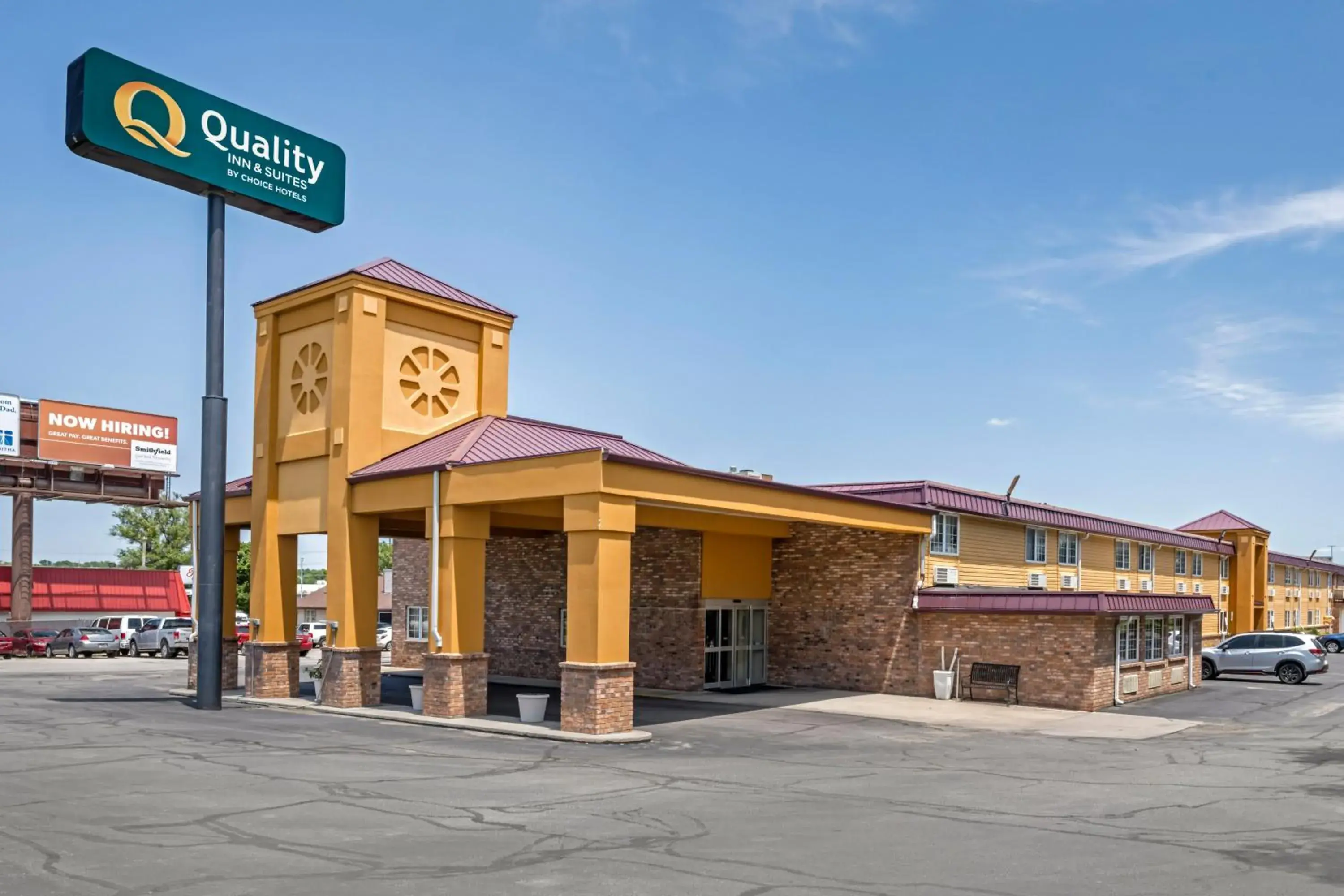 Property building in Quality Inn & Suites Lincoln South Property building in Quality Inn & Suites Lincoln South