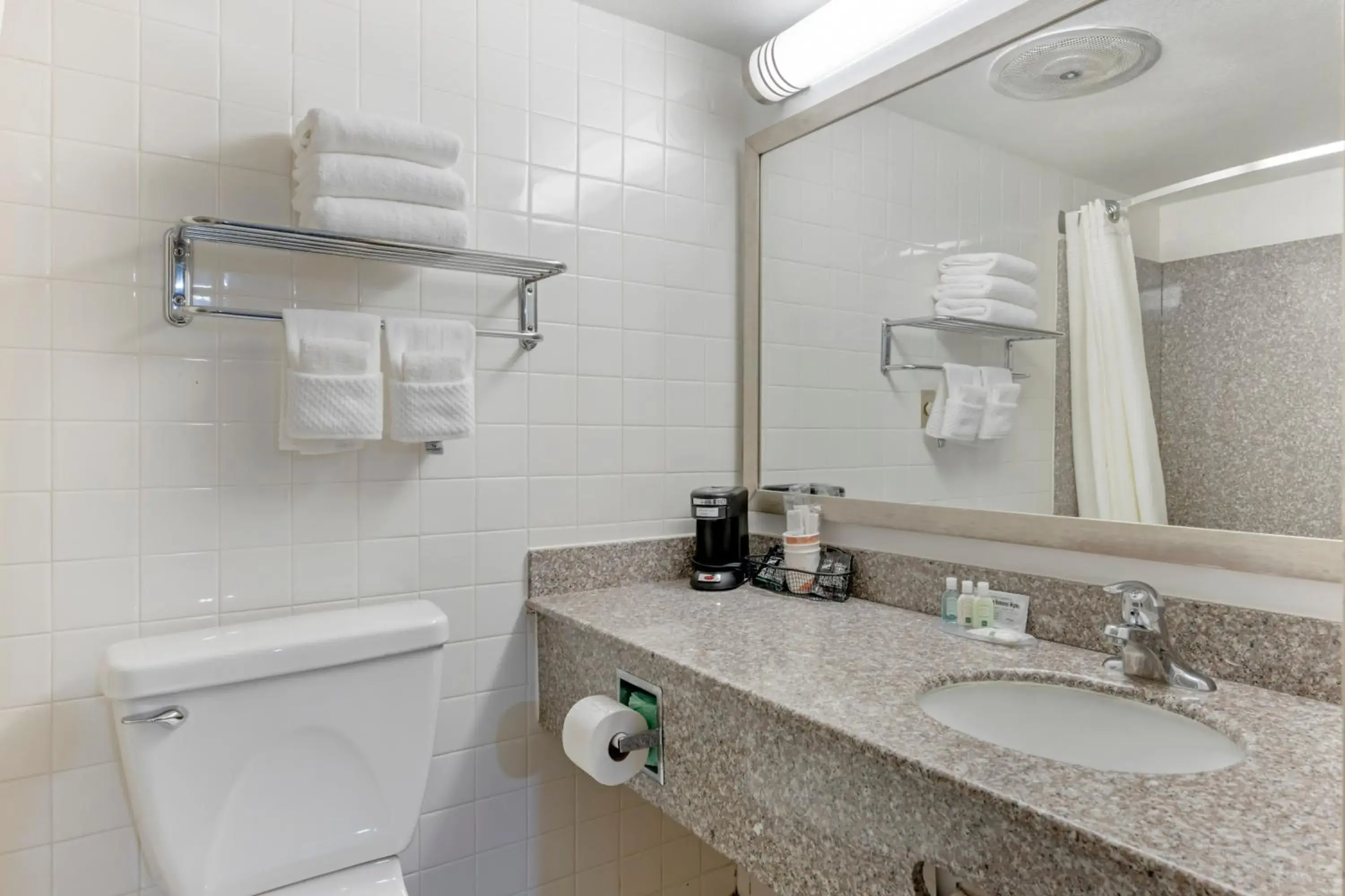 Quality Inn & Suites Lincoln South Quality Inn & Suites Lincoln South