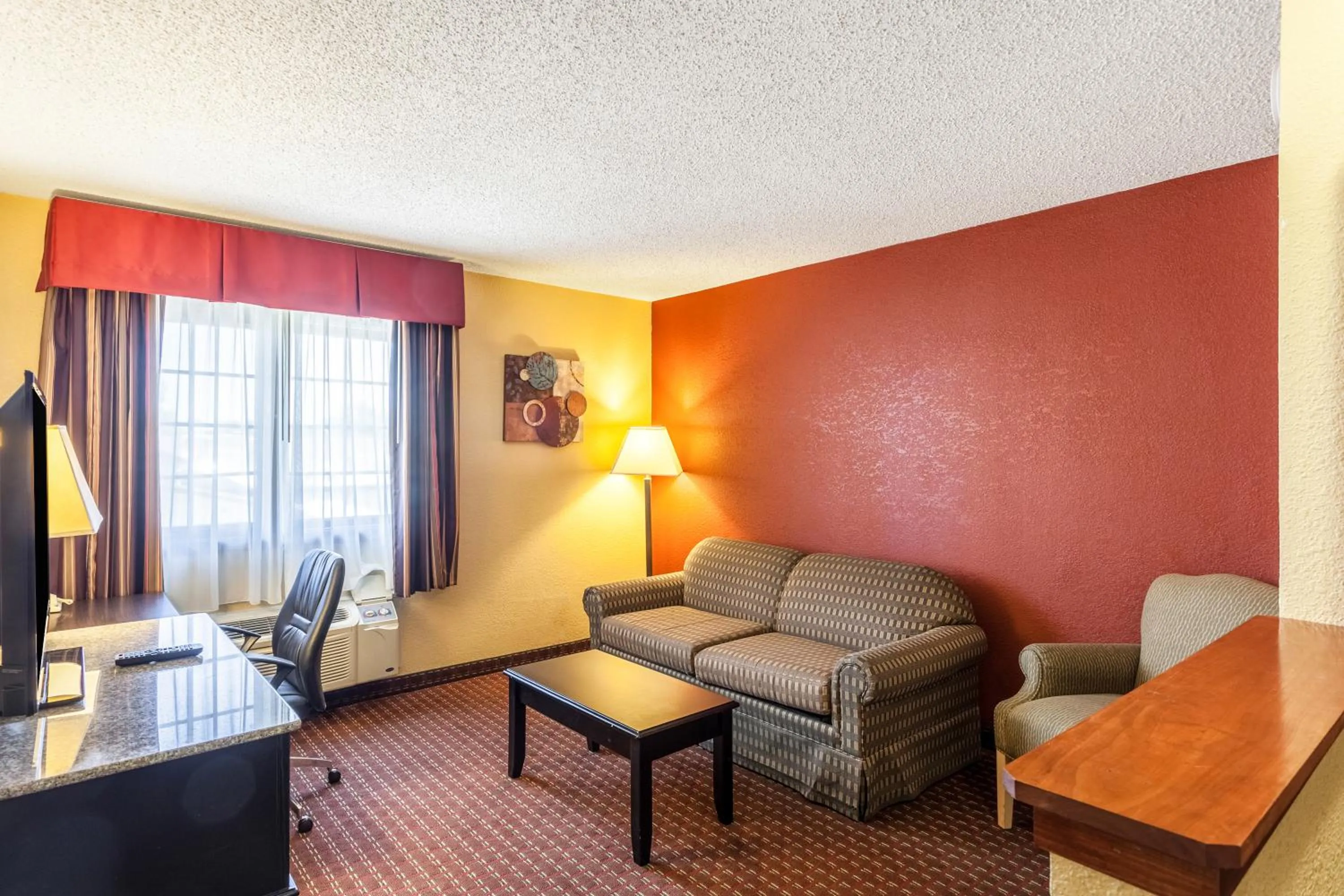 Bedroom in Quality Inn & Suites Lincoln South