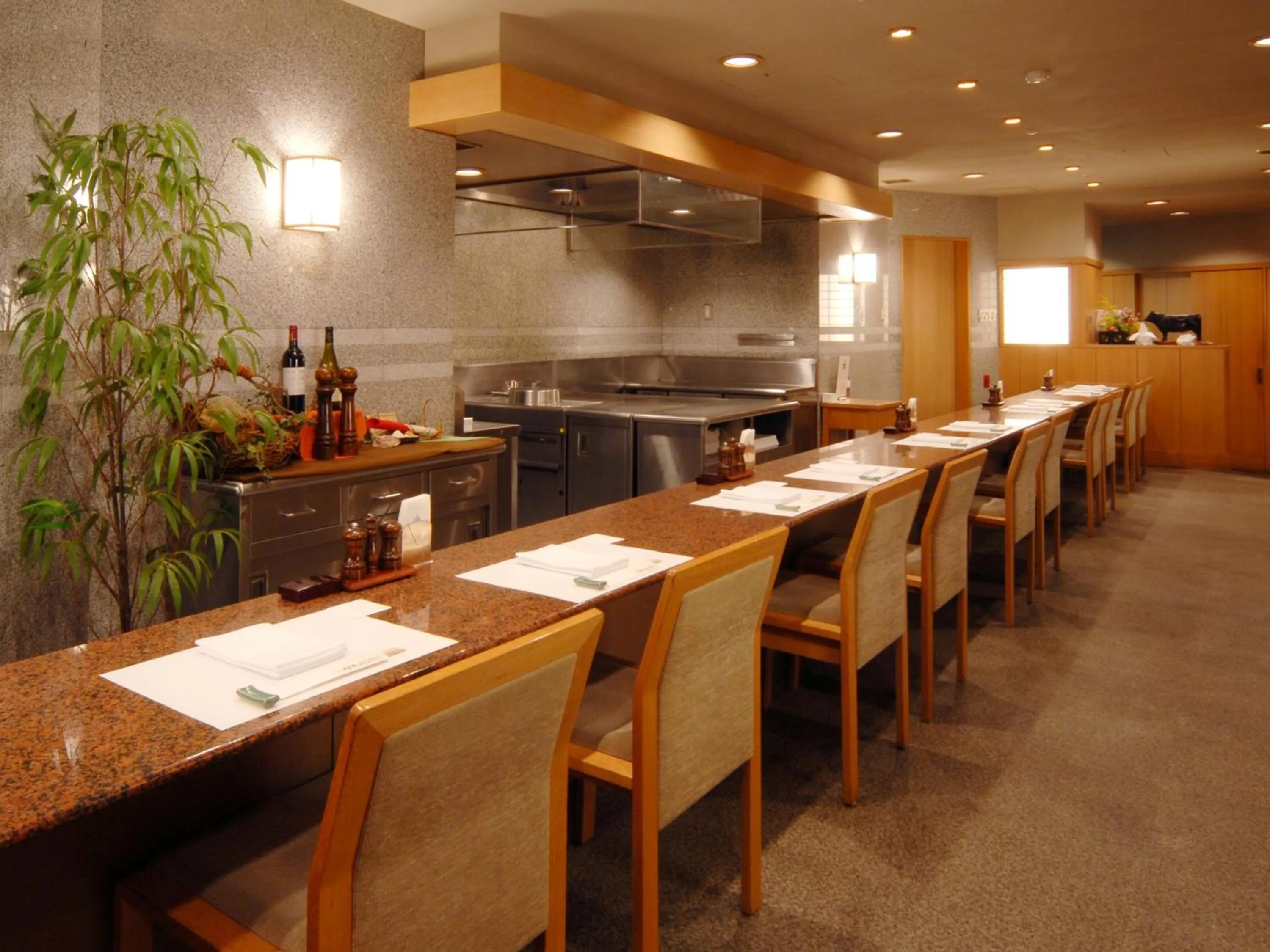 Restaurant/places to eat in APA Hotel & Resort Tokyo Bay Makuhari