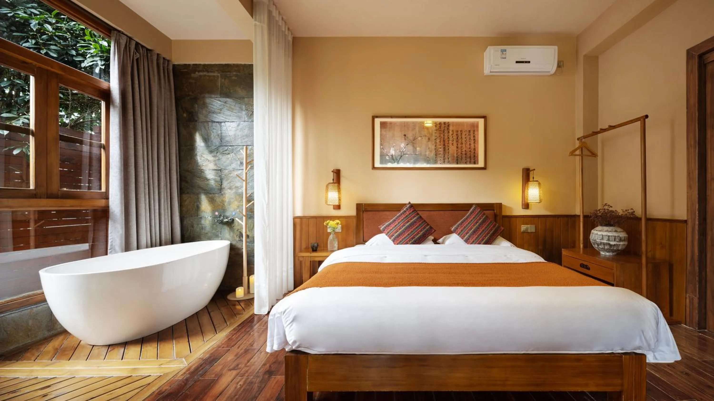 Bedroom, Bed in Moondance Boutique Resort