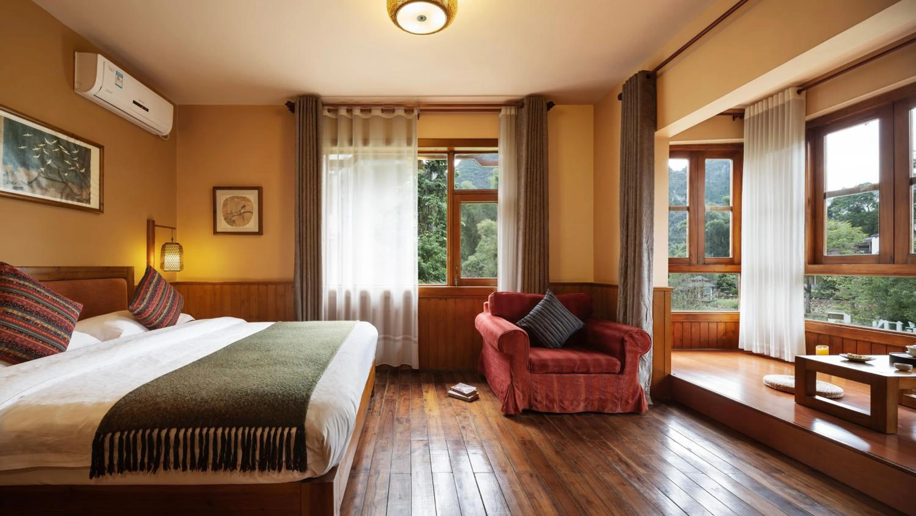 View (from property/room), Bed in Moondance Boutique Resort