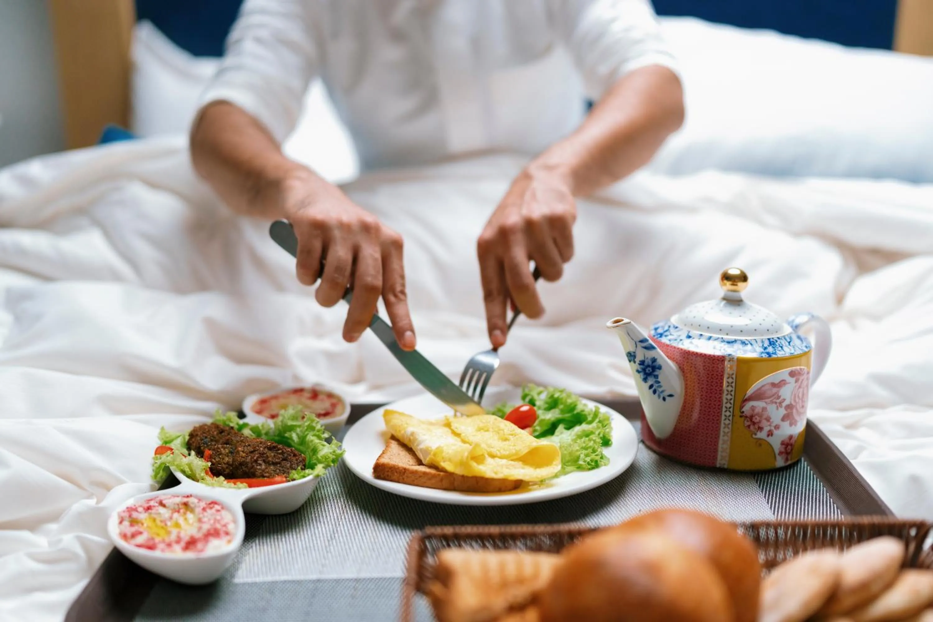 room service, Bed in Gulanar Hotel