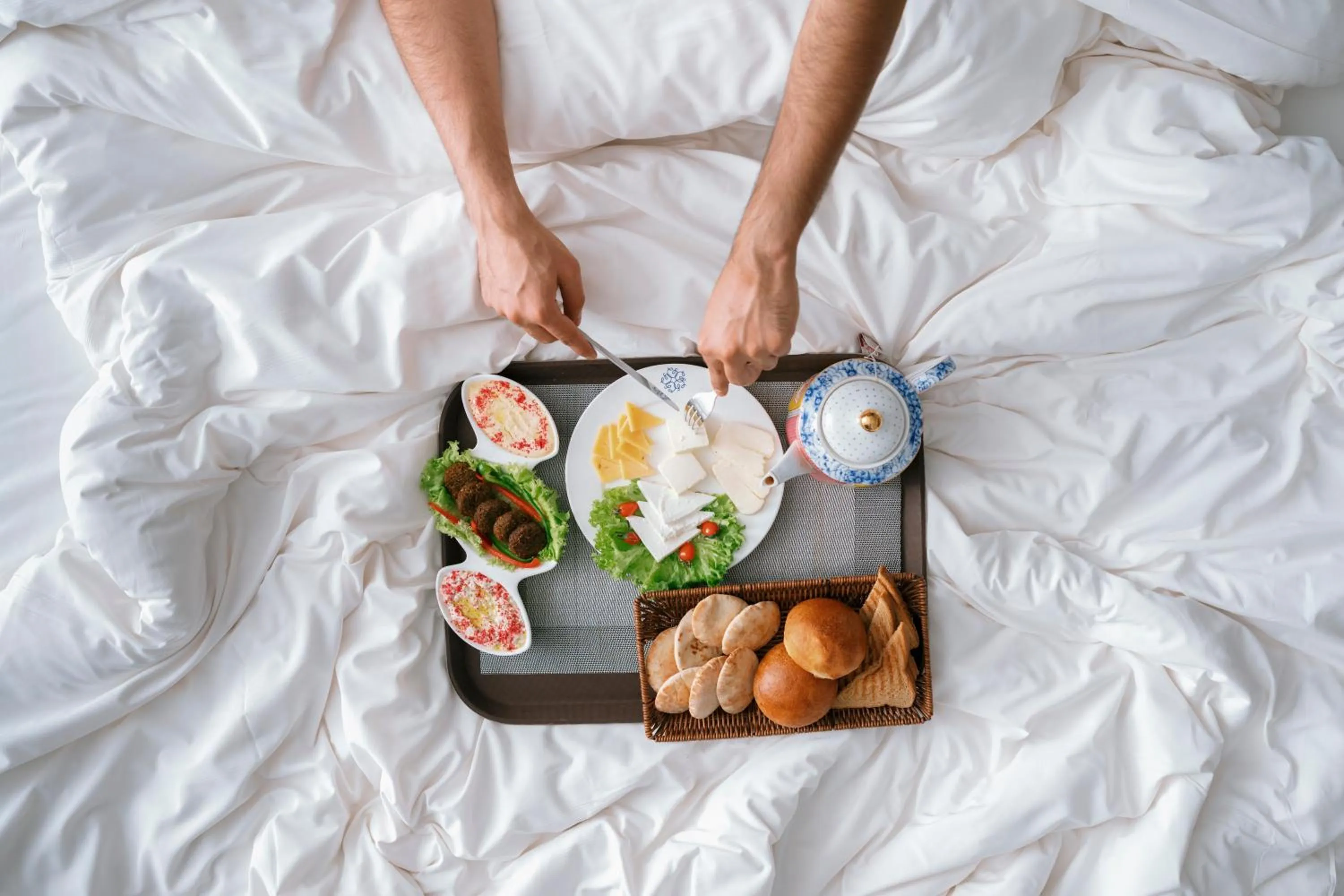 Food and drinks in Gulanar Hotel