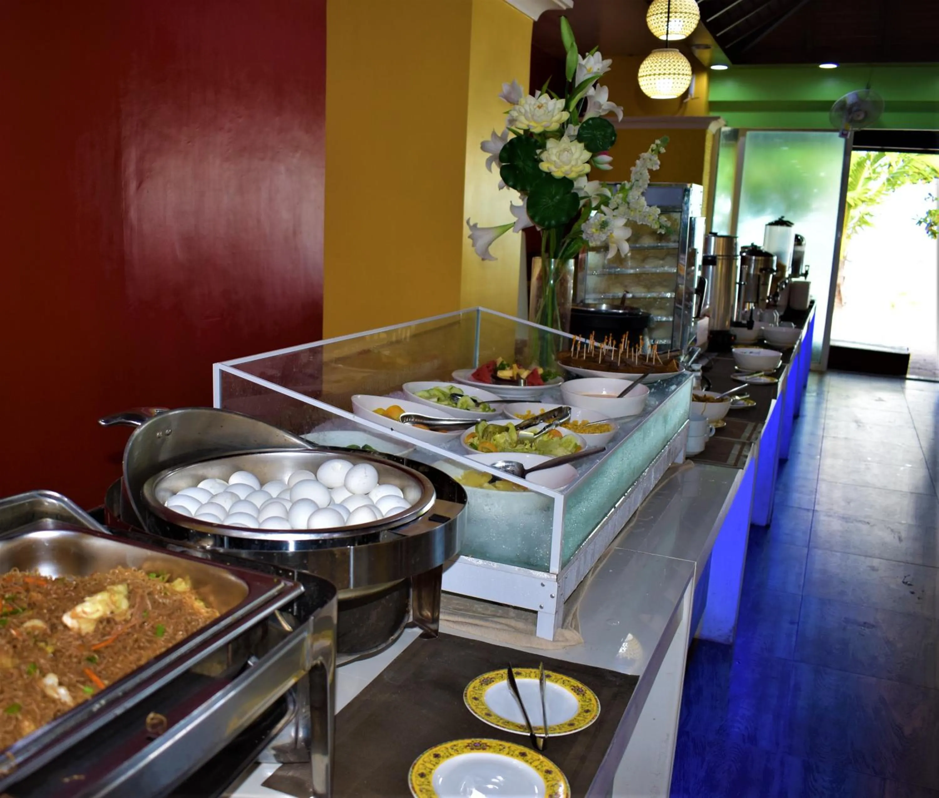 Buffet breakfast in Golden Phoenix Hotel Boracay