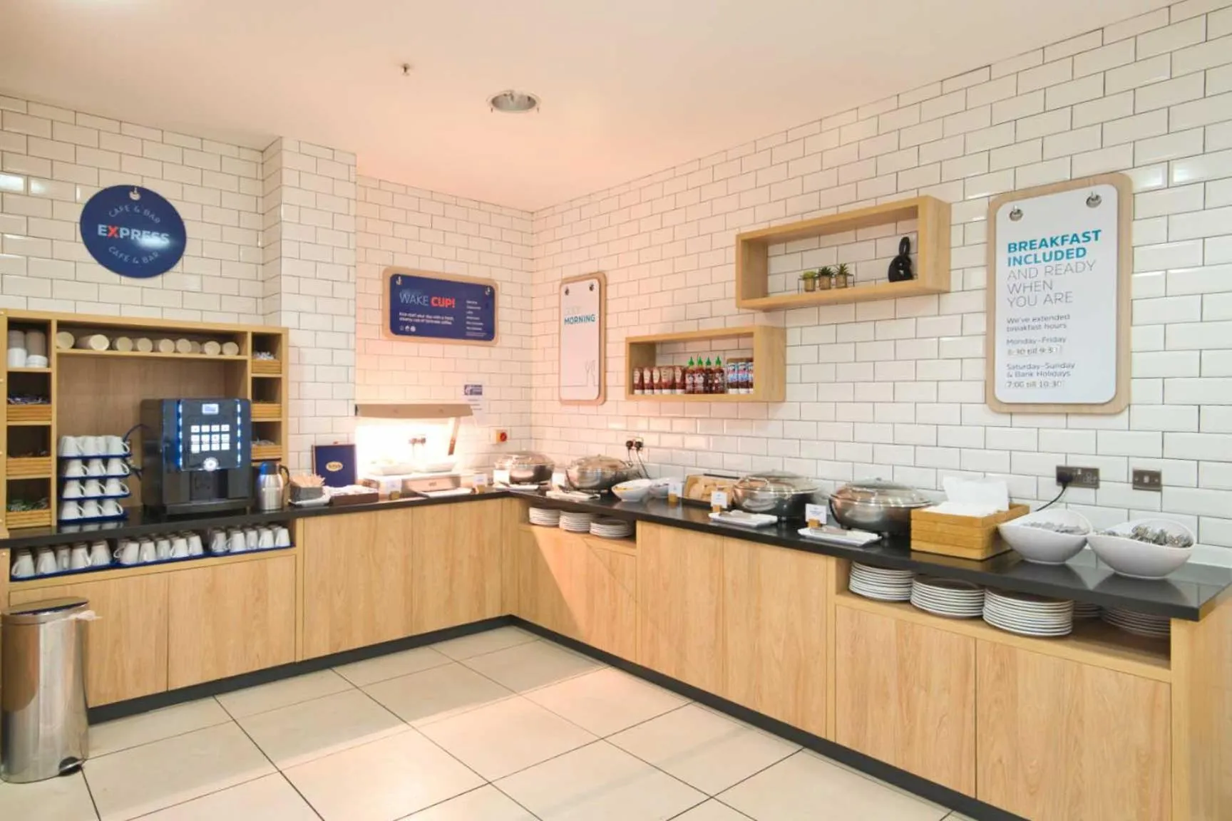 Breakfast in Holiday Inn Express Hull City Centre by IHG