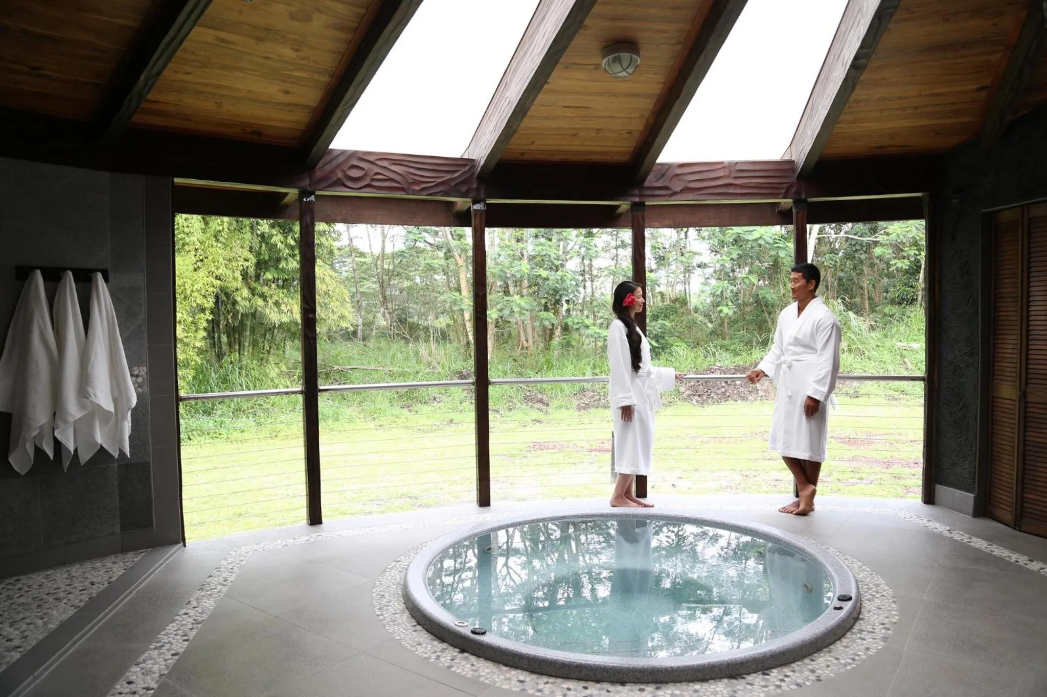 Hot Tub in Hawaiian Sanctuary Eco Retreat Center
