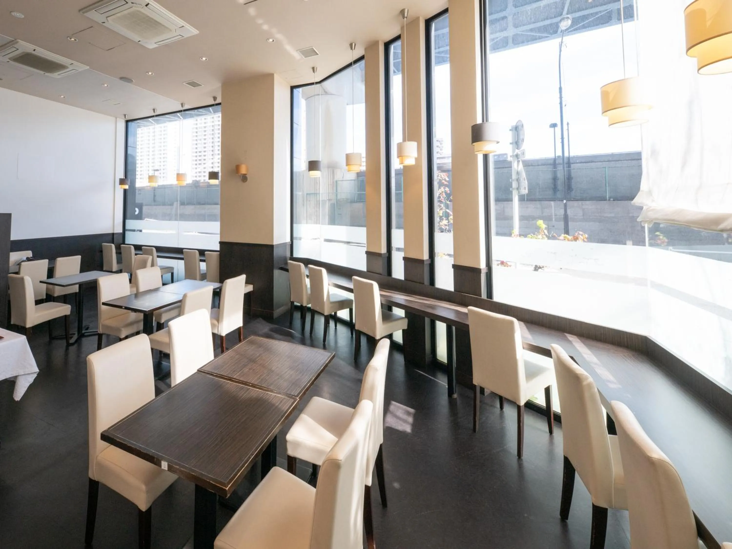 Restaurant/places to eat in APA Hotel Nihonbashi Hamacho Ekiminami