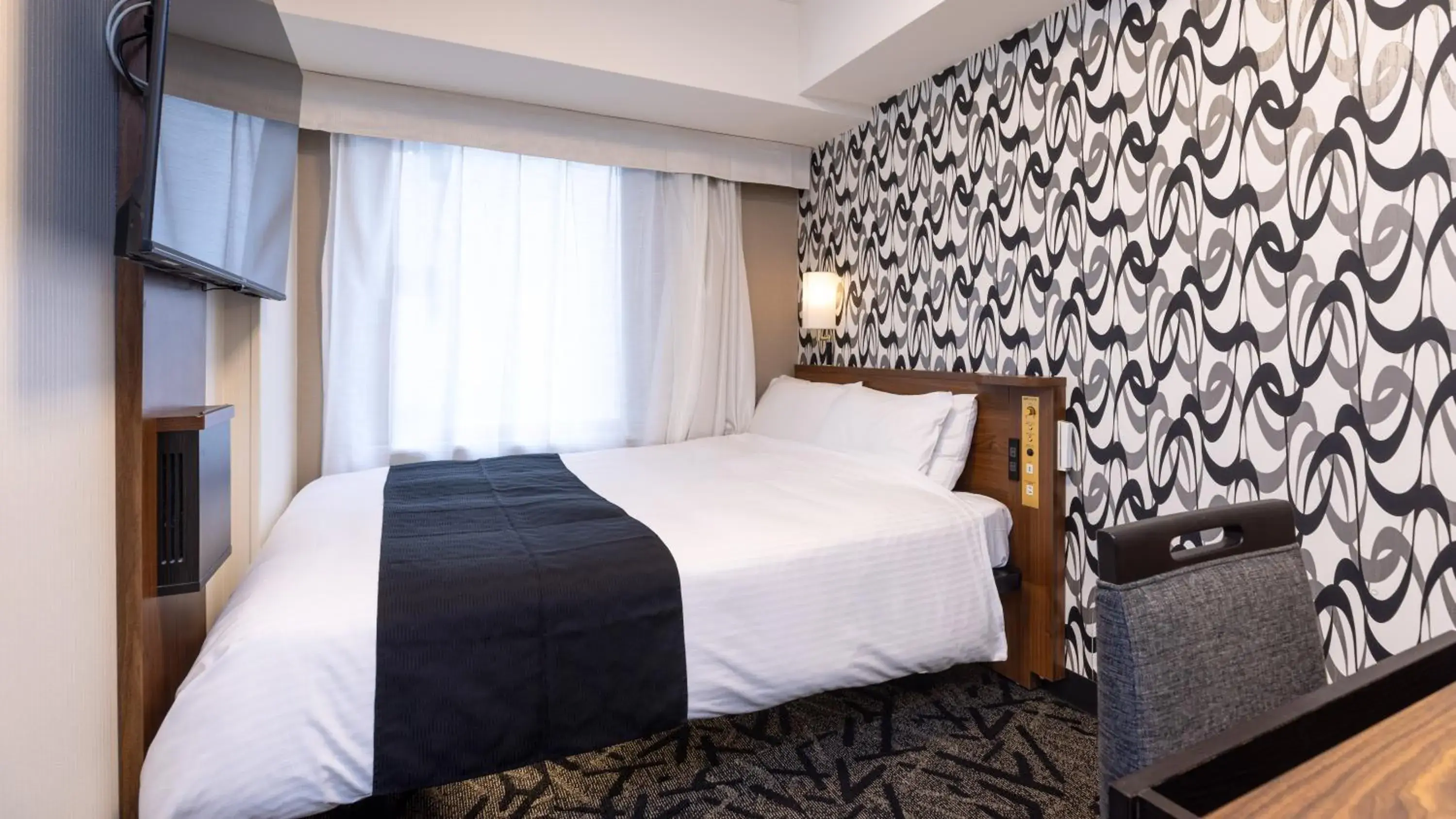 Photo of the whole room, Bed in APA Hotel Nihonbashi Hamacho Ekiminami Photo of the whole room, Bed in APA Hotel Nihonbashi Hamacho Ekiminami