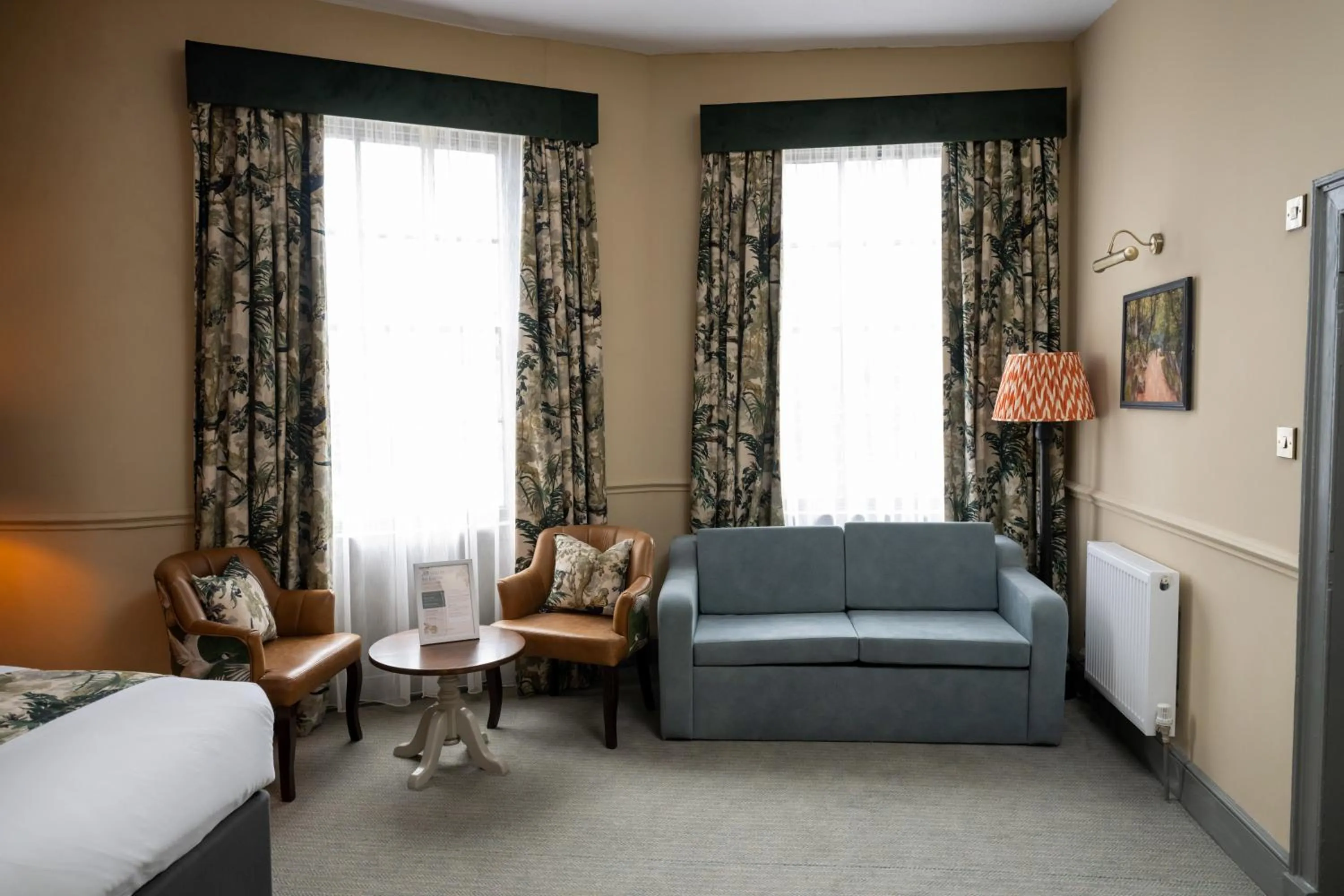 Photo of the whole room, Bed in Himley House by Chef & Brewer Collection