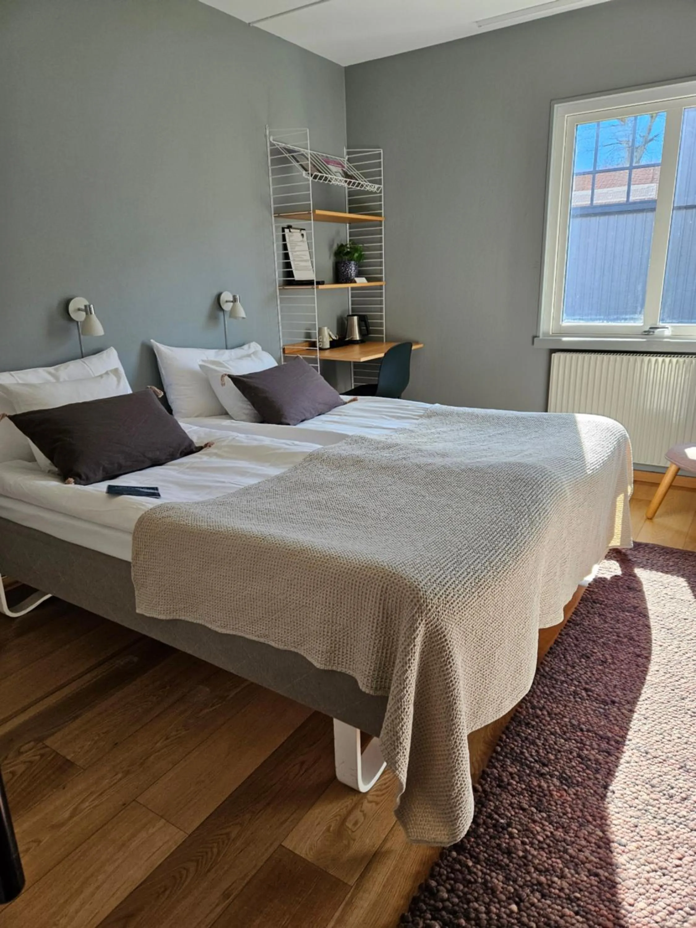 Property building, Bed in Hotell Lassalyckan