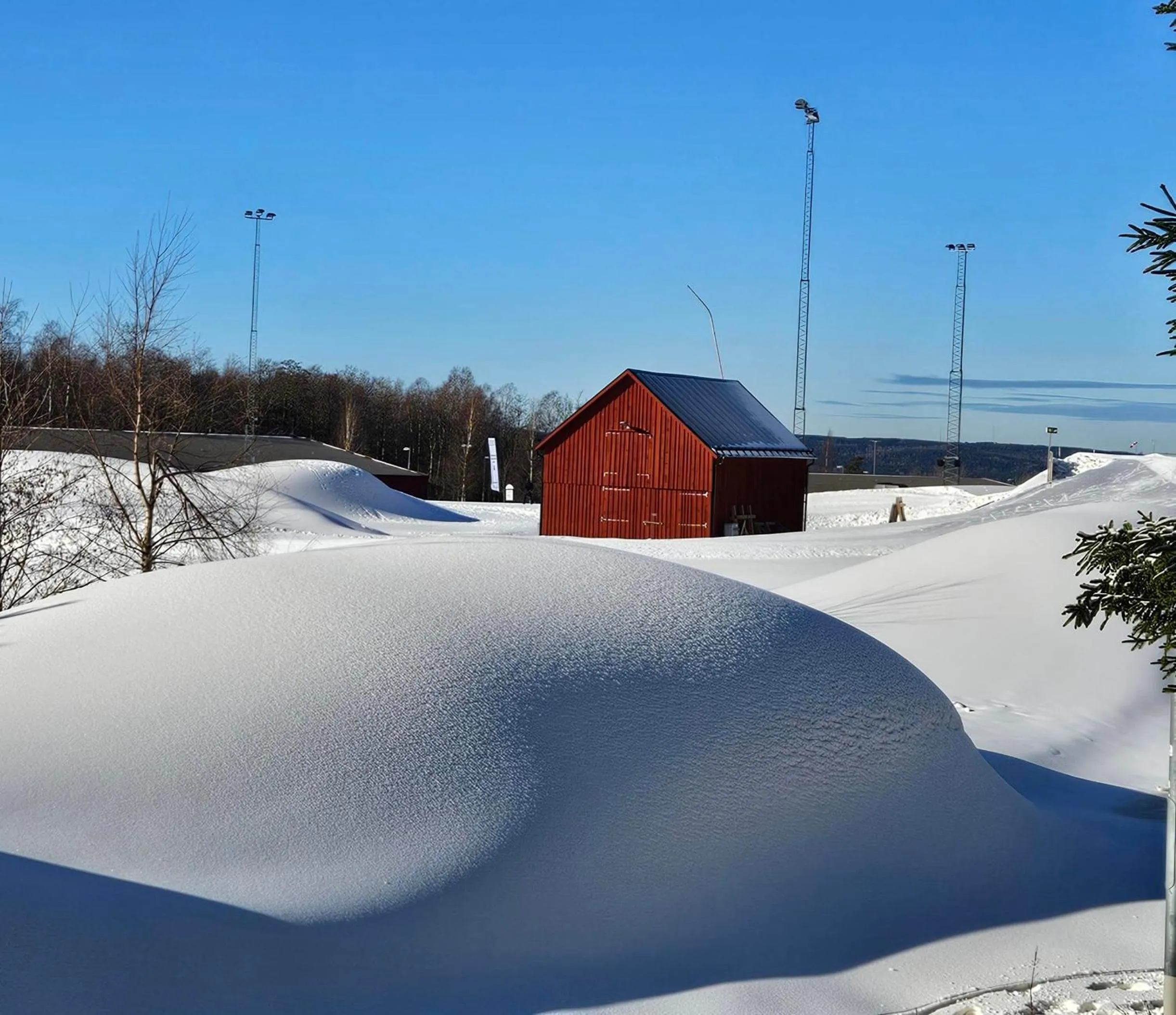 Skiing in Hotell Lassalyckan