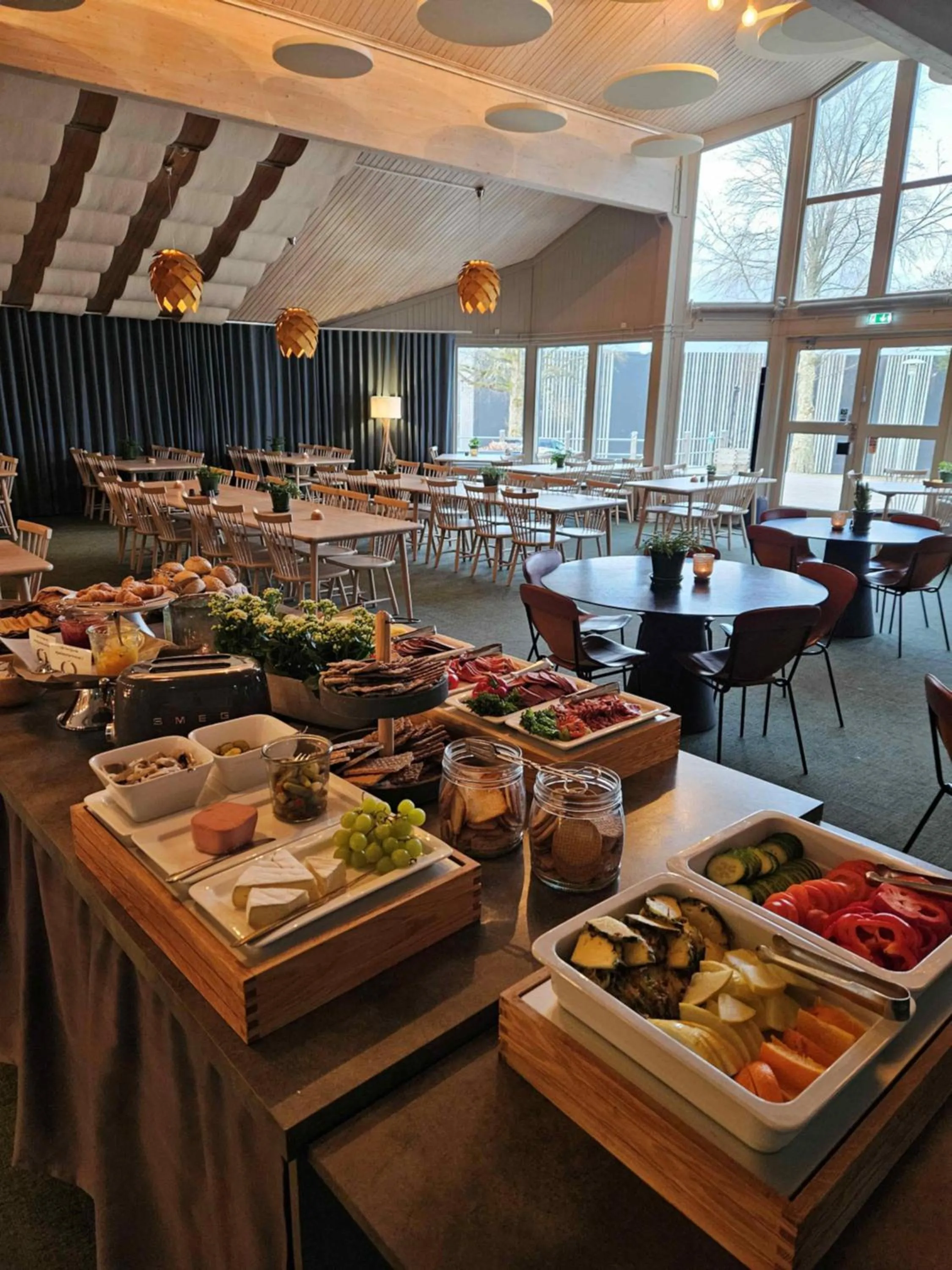 Restaurant/places to eat in Hotell Lassalyckan